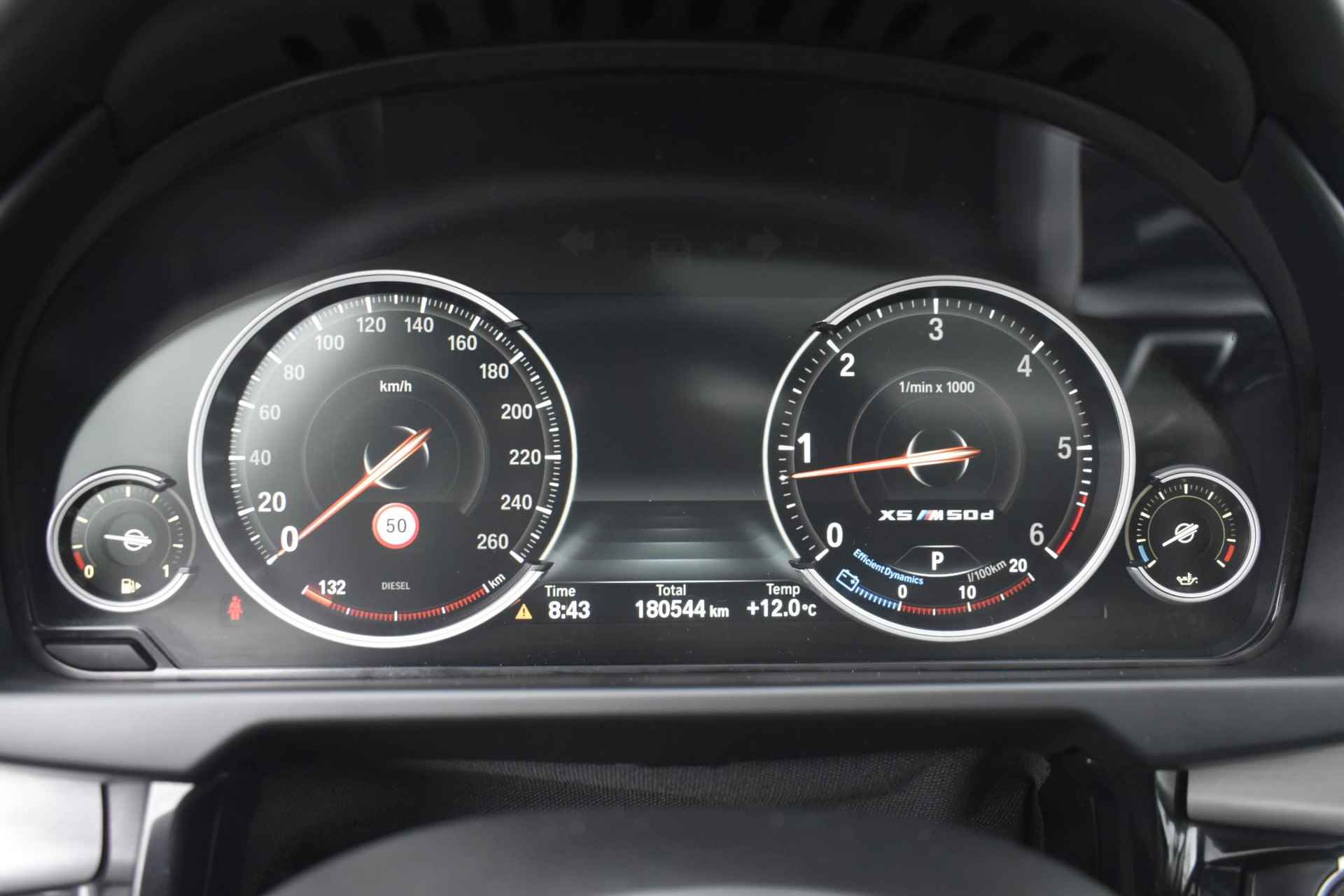 BMW X5 M50d / Head-up / Pano / Stoelverwarming voor + achter / Memory stoelen / Navi / Camera - 6/53