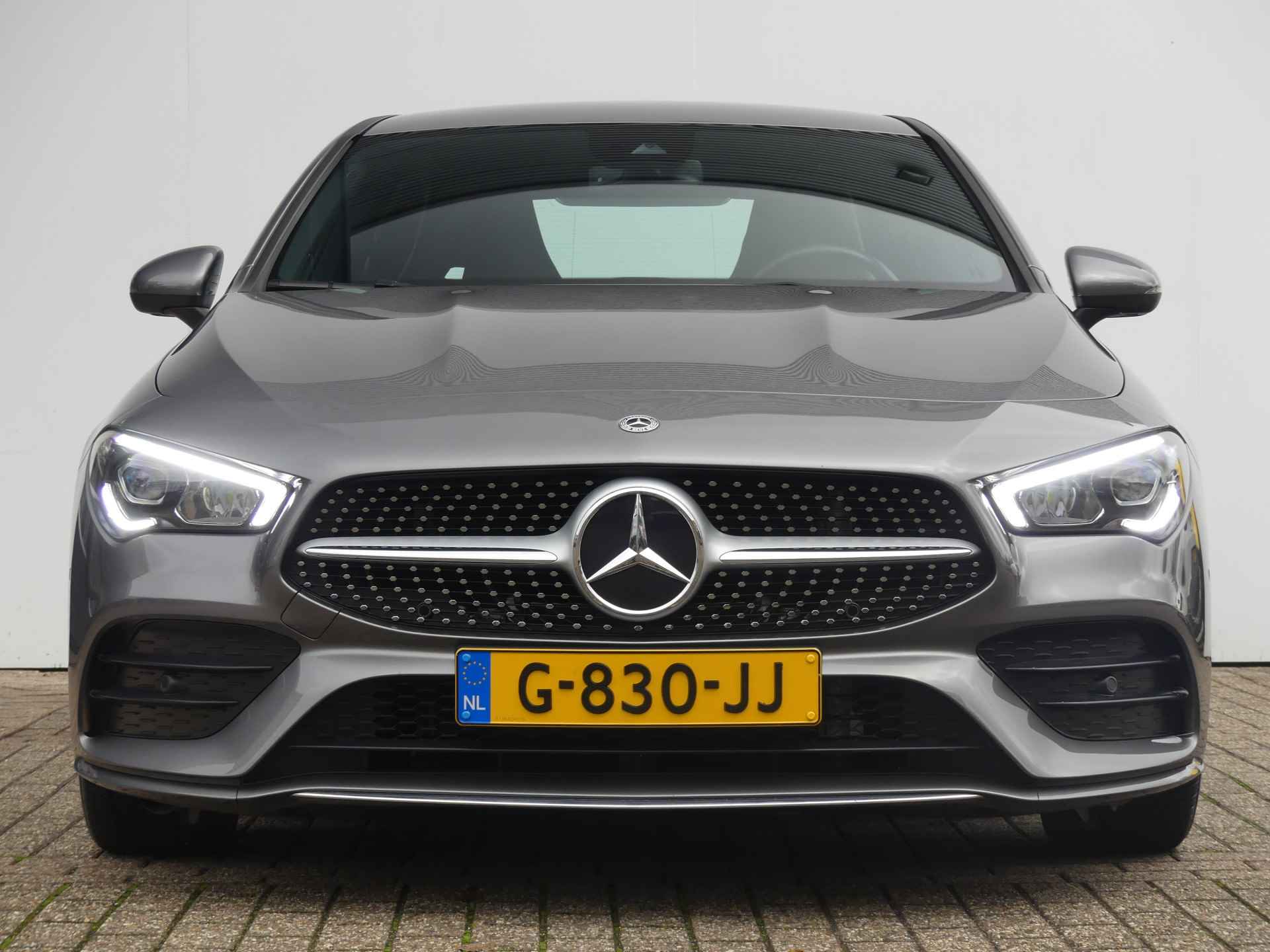 Mercedes-Benz CLA-Klasse 180 Premium Automaat | AMG LINE | STOELVERWARMING | NAVI | 18'' LMV | - 35/38