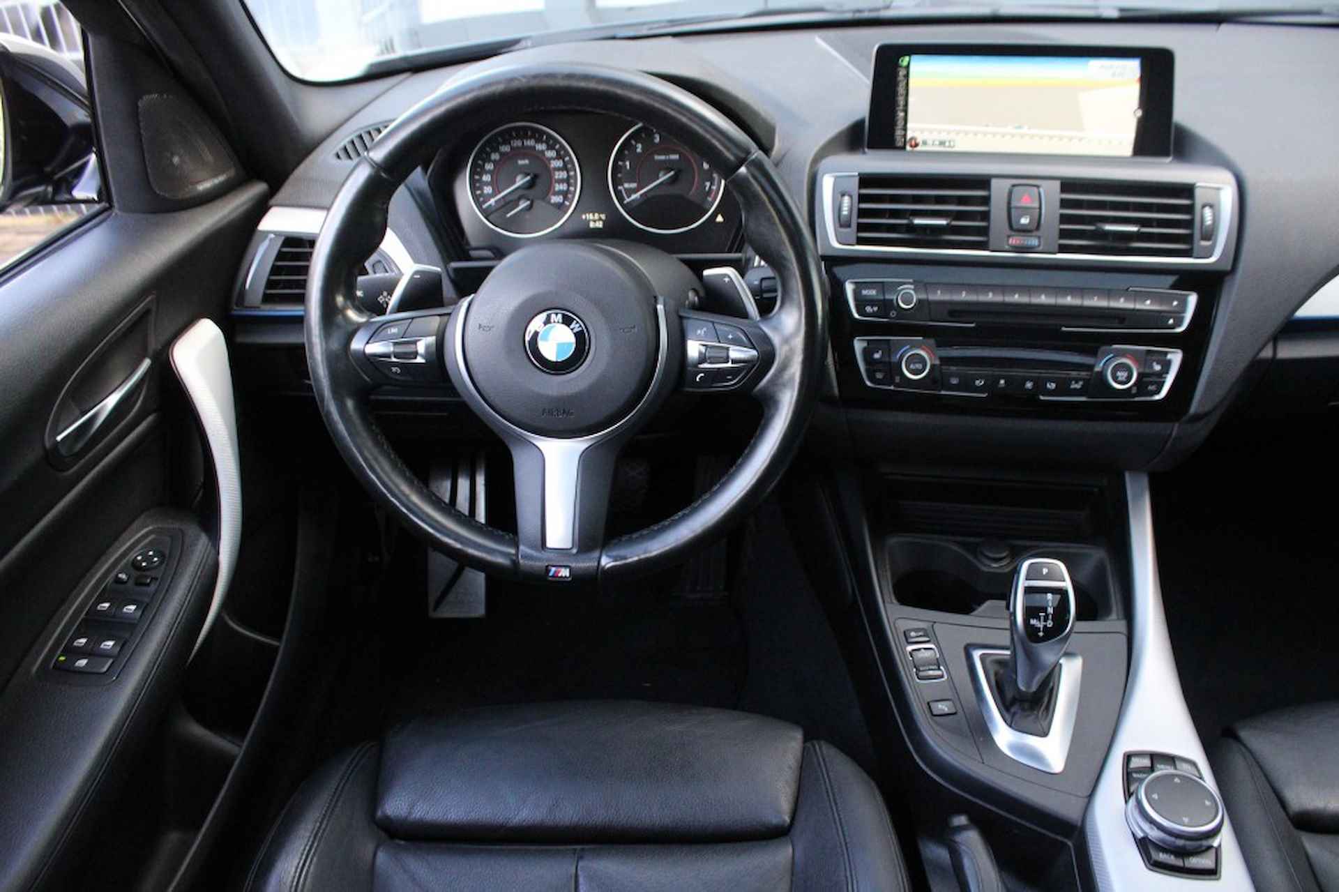 BMW 1-serie M135I XDRIVE Adapt. LED Schuifdak, Lane Assist, Camera. 79.350 K - 22/49