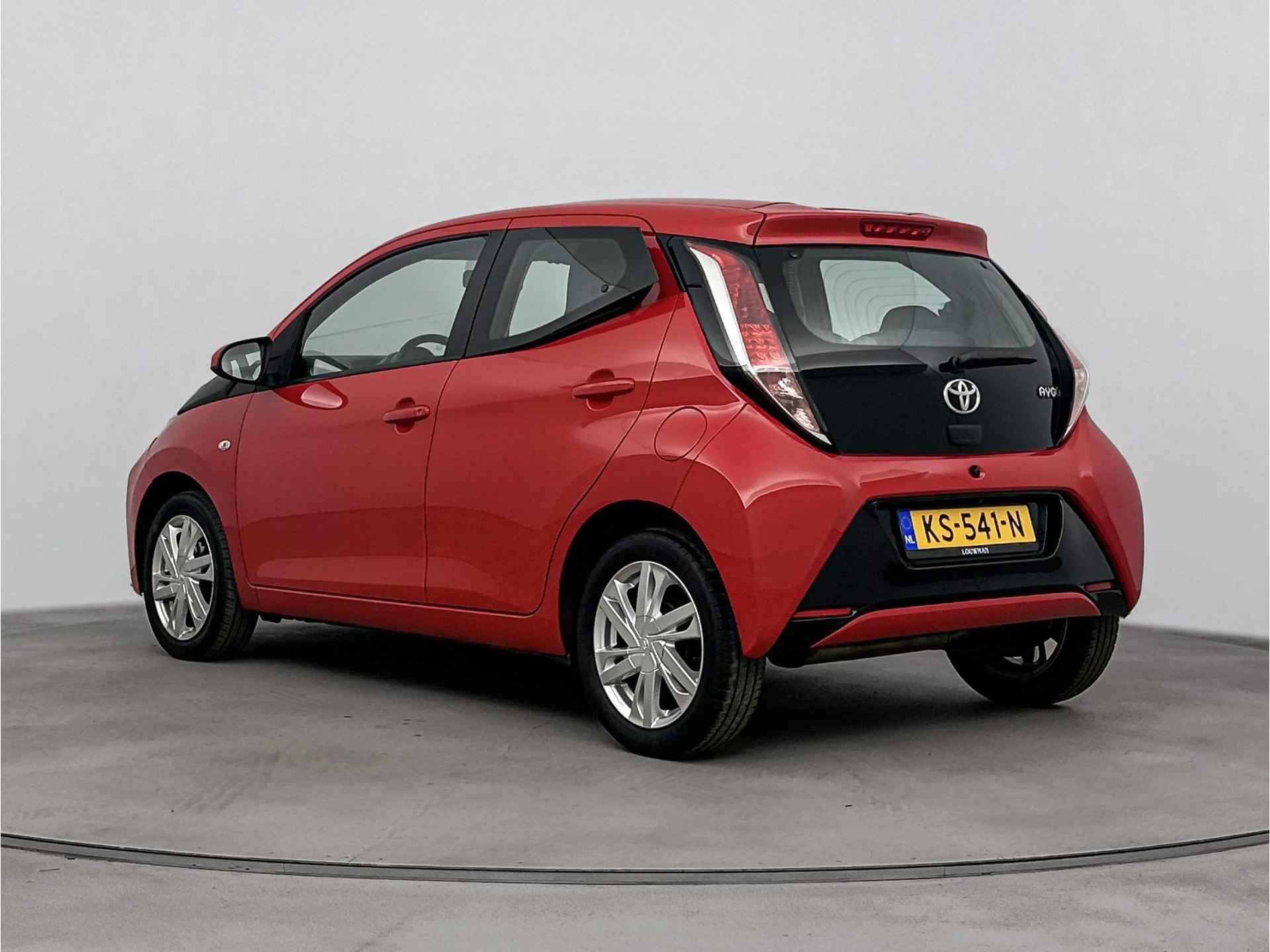 Toyota Aygo 1.0 VVT-i x-cite Limited | Airco | LM velgen | Camera | - 15/39