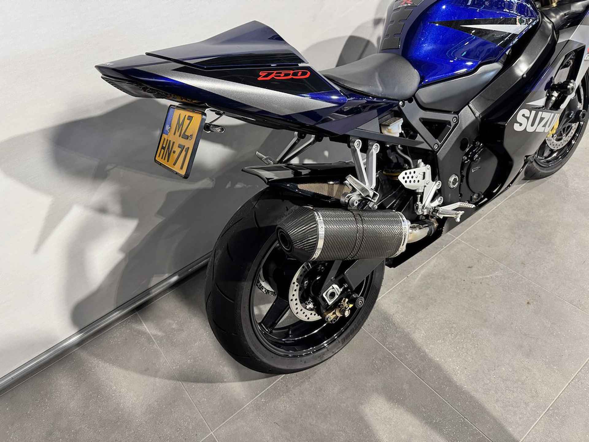 Suzuki GSX-R 750 - 7/8