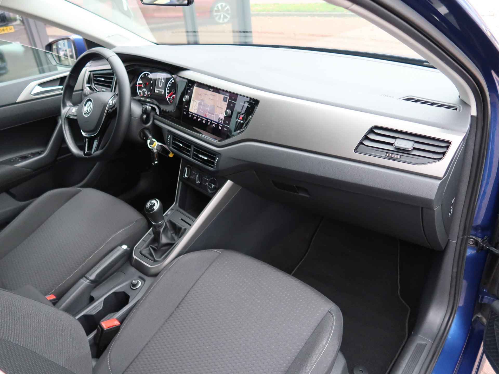 Volkswagen Polo 1.0 TSI Comfortline Executive | Navigatie | Carplay | Adapt Cruise | - 8/18