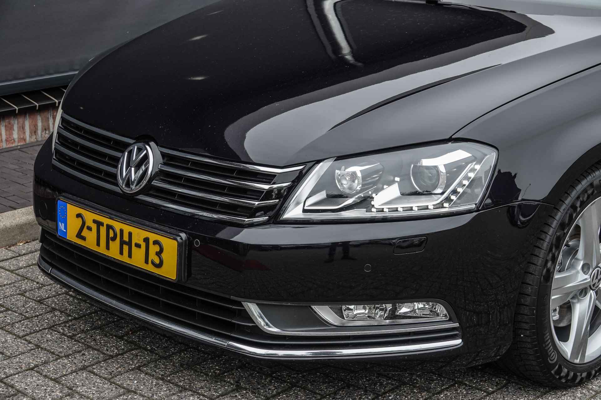 Volkswagen Passat Variant 2.0Tdi 140Pk DSG6 BlueMotion | Highline | Leder | Xenon | 17'' - 22/41