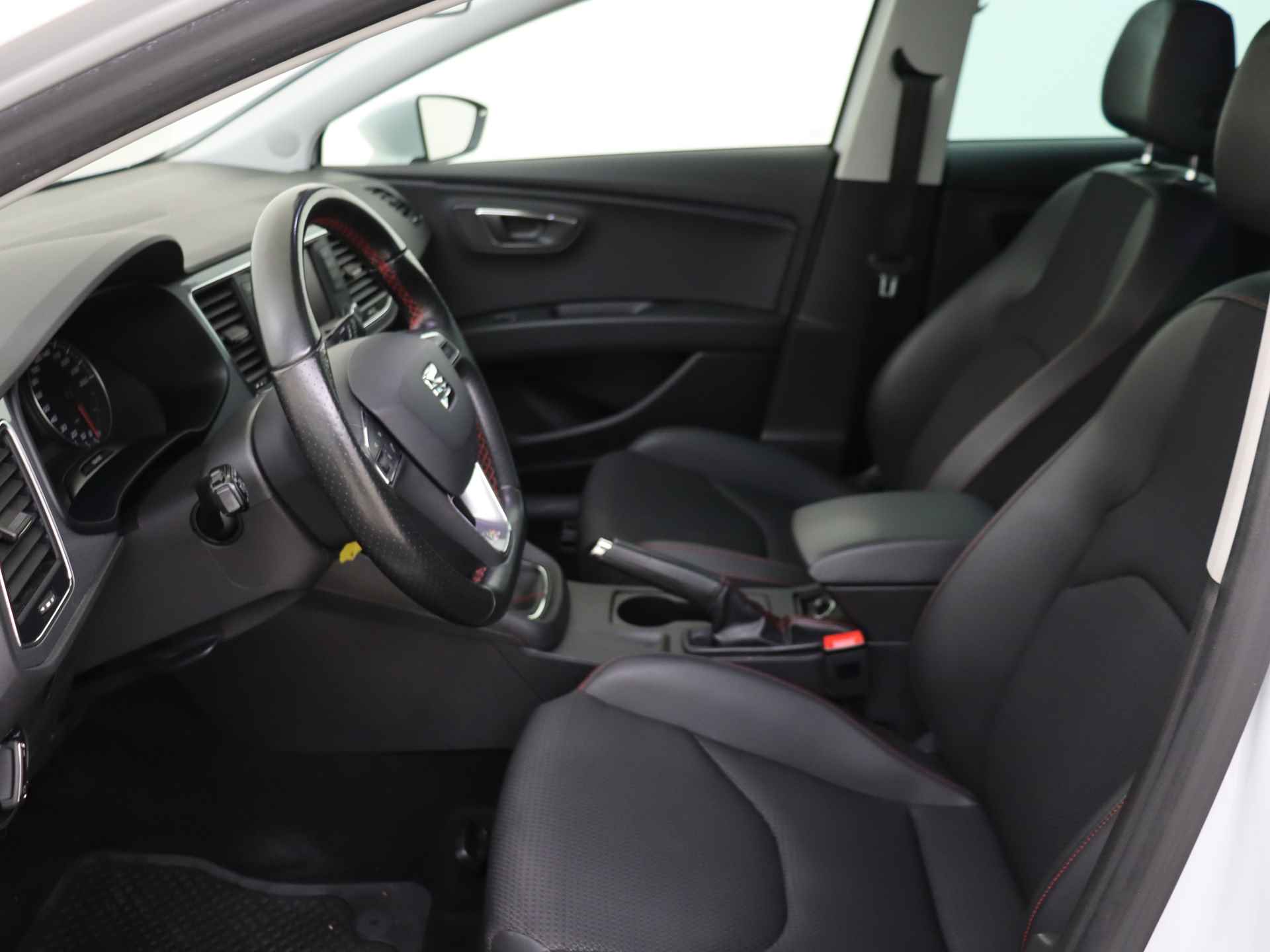 SEAT Leon 1.4 TSI FR Dynamic | Panorama dak | Navigatie | Climate Control - 10/31
