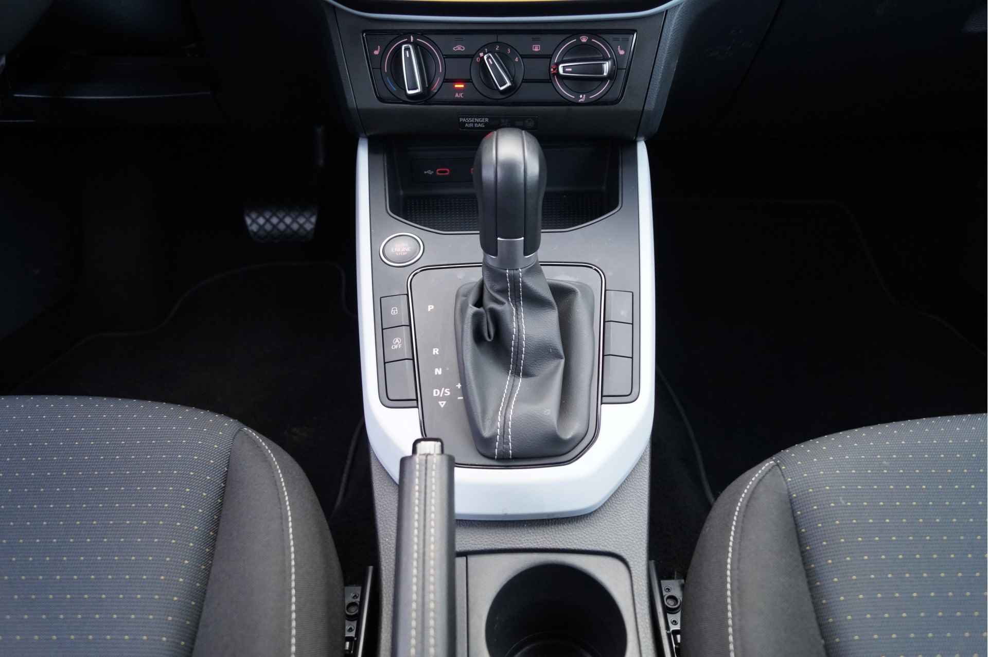SEAT Arona 1.0 TSI Style DSG7 | Apple Carplay/Android Auto | Voorstoelen verwarmd | Adaptieve Cruise Control - 17/24