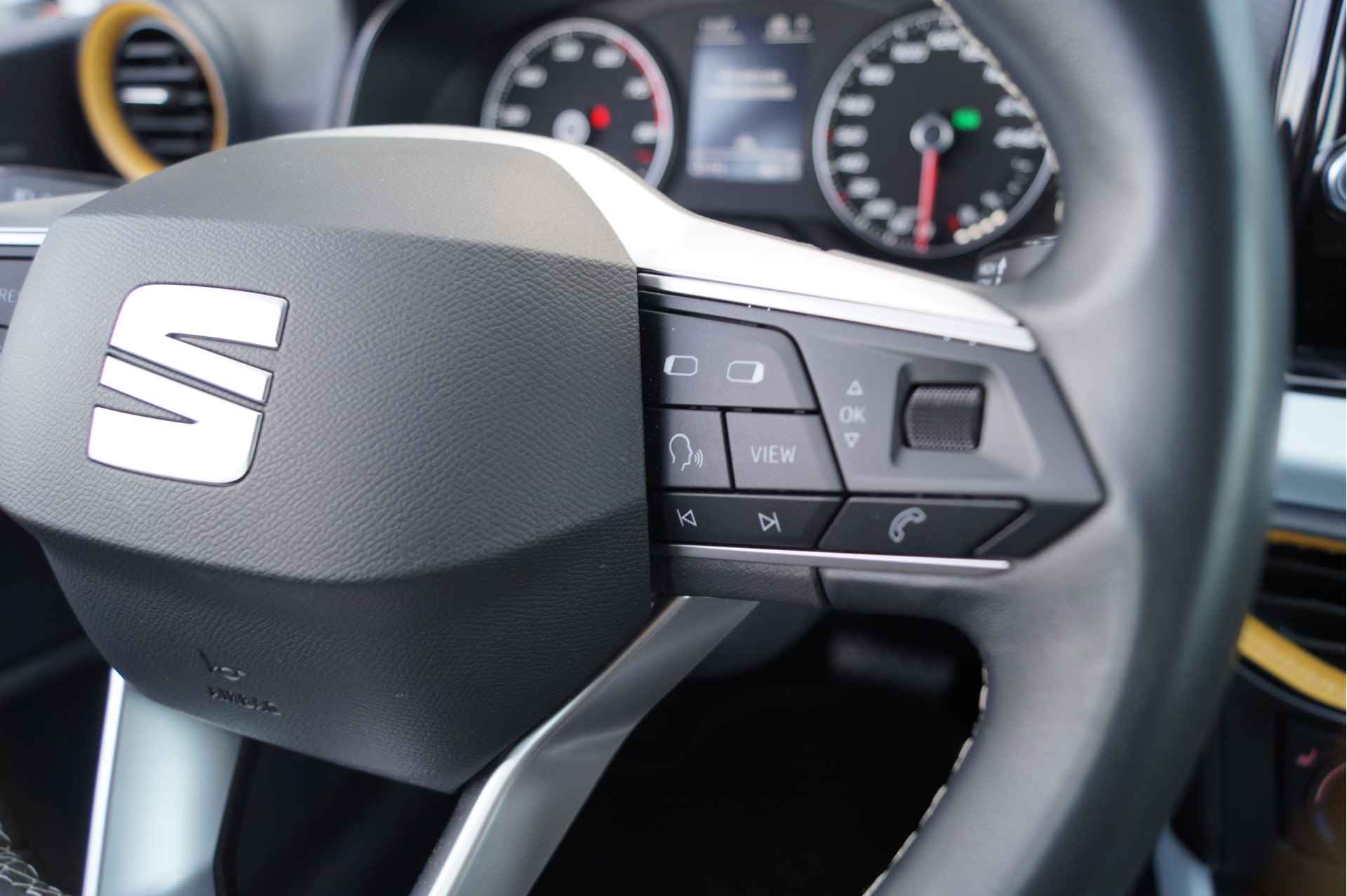SEAT Arona 1.0 TSI Style DSG7 | Apple Carplay/Android Auto | Voorstoelen verwarmd | Adaptieve Cruise Control - 18/24