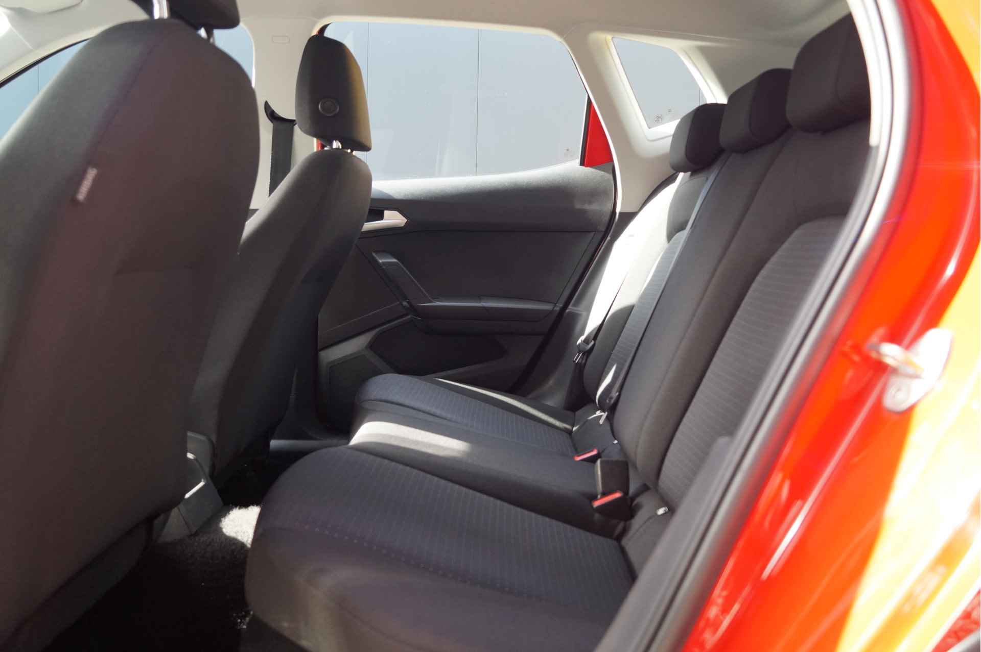 SEAT Arona 1.0 TSI Style DSG7 | Apple Carplay/Android Auto | Voorstoelen verwarmd | Adaptieve Cruise Control - 22/24