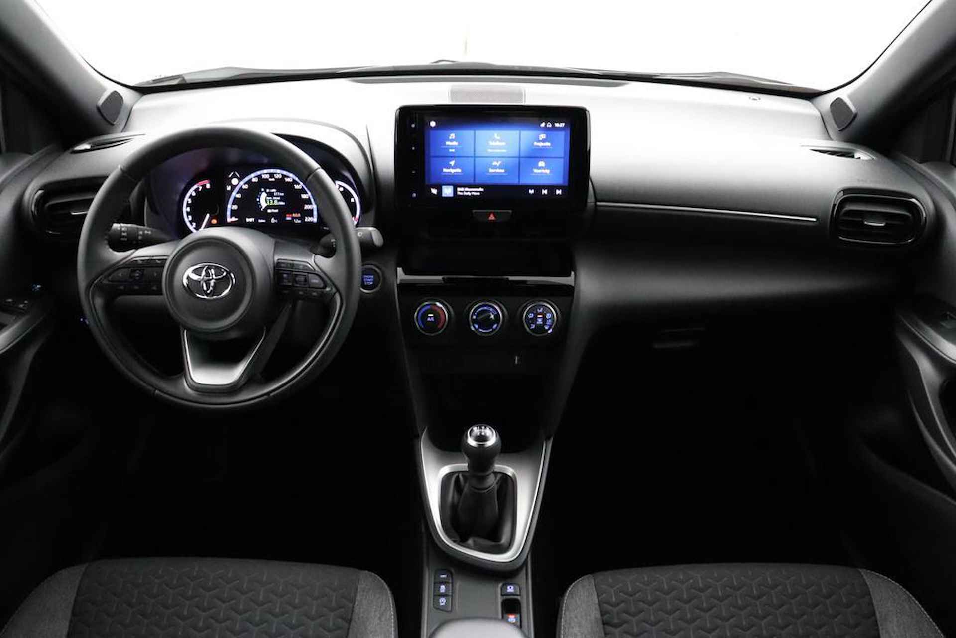 Toyota Yaris Cross 1.5 VVT-I Dynamic | Navigatie | Adaptieve-Cruise | Apple Carplay/Android Auto | Parkeercamera | - 4/49