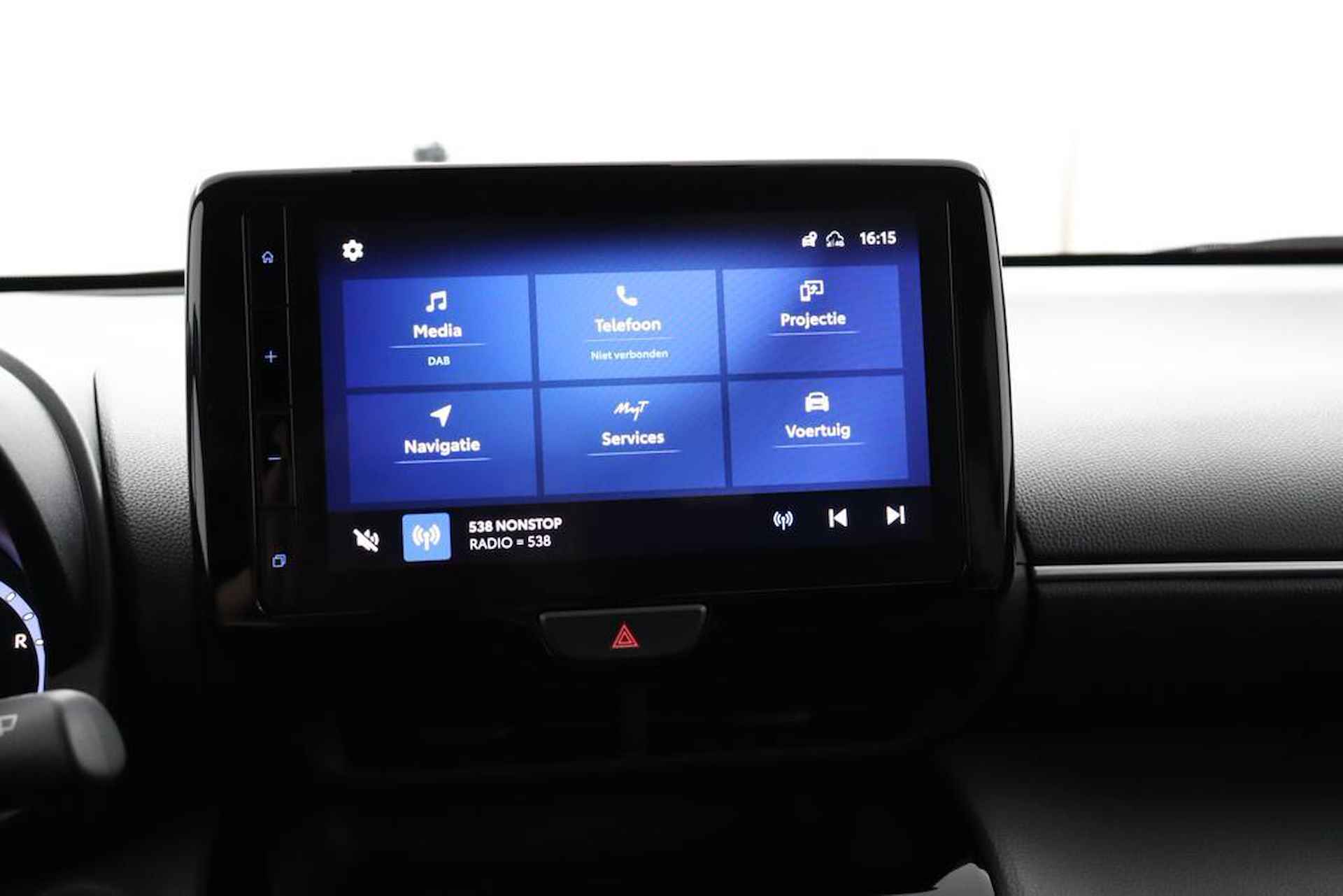 Toyota Yaris Cross 1.5 VVT-I Dynamic | Navigatie | Adaptieve-Cruise | Apple Carplay/Android Auto | Parkeercamera | - 9/49