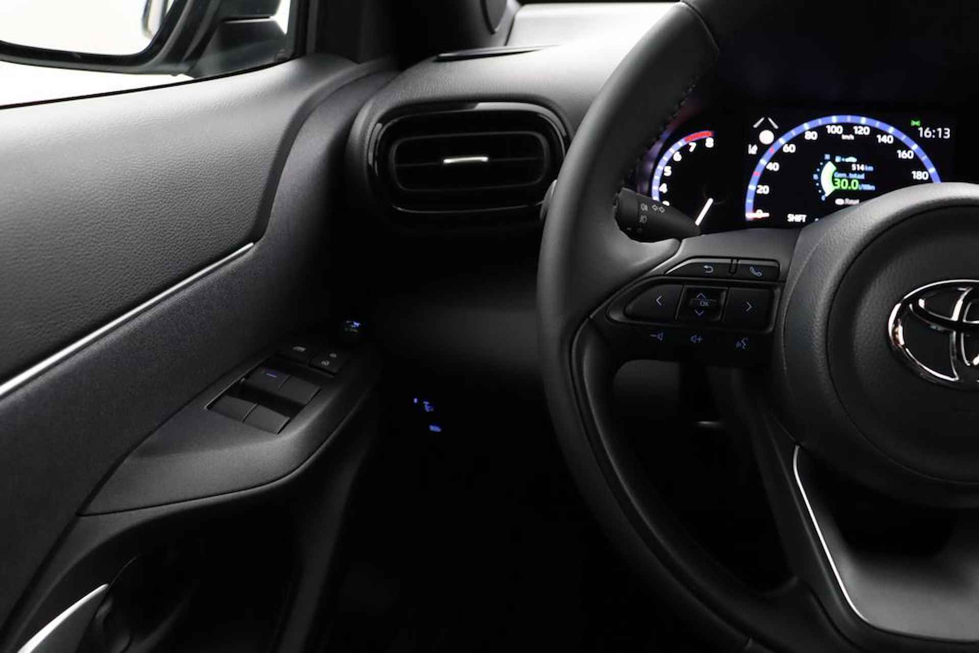 Toyota Yaris Cross 1.5 VVT-I Dynamic | Navigatie | Adaptieve-Cruise | Apple Carplay/Android Auto | Parkeercamera | - 20/49