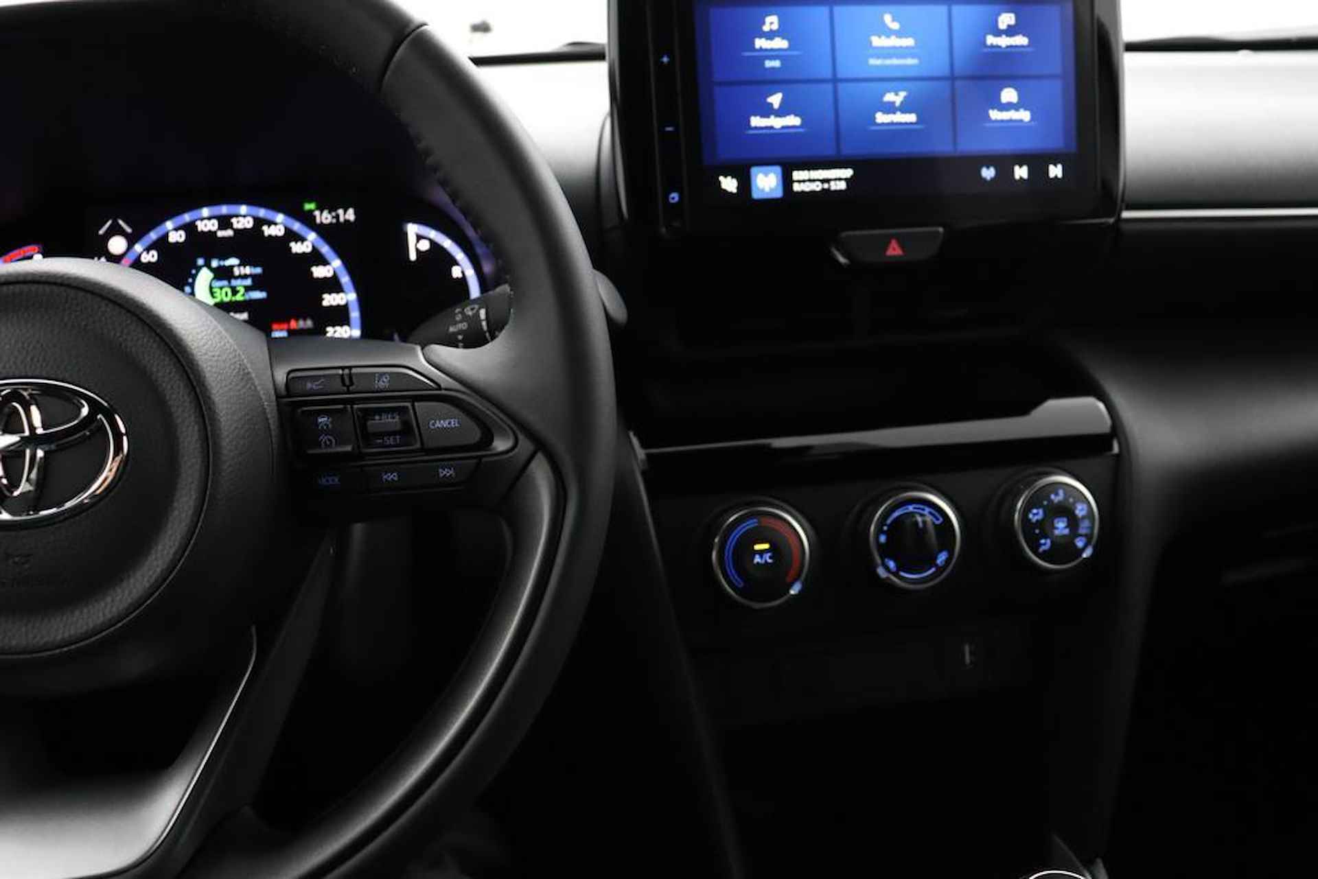 Toyota Yaris Cross 1.5 VVT-I Dynamic | Navigatie | Adaptieve-Cruise | Apple Carplay/Android Auto | Parkeercamera | - 22/49