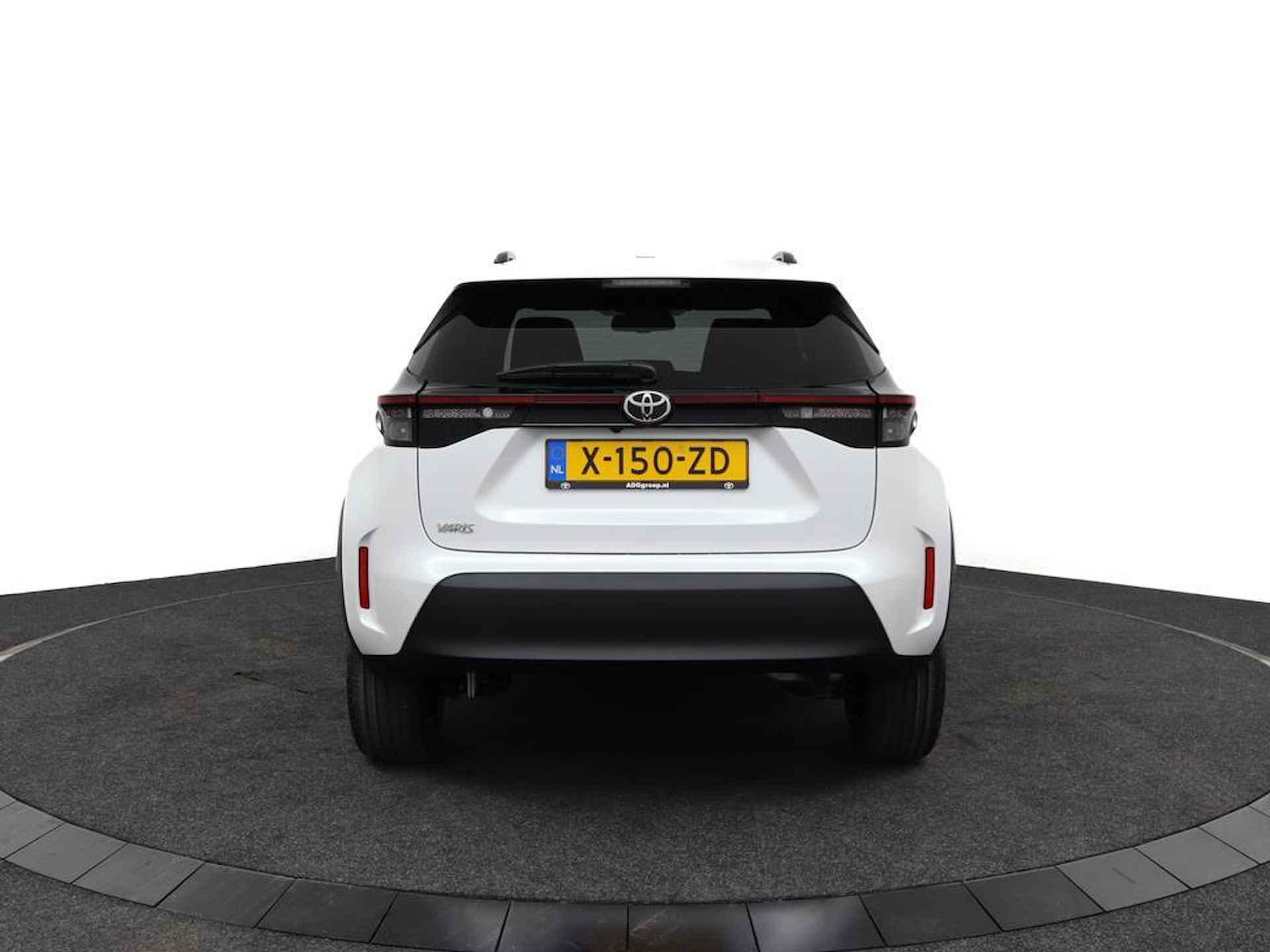 Toyota Yaris Cross 1.5 VVT-I Dynamic | Navigatie | Adaptieve-Cruise | Apple Carplay/Android Auto | Parkeercamera | - 35/49