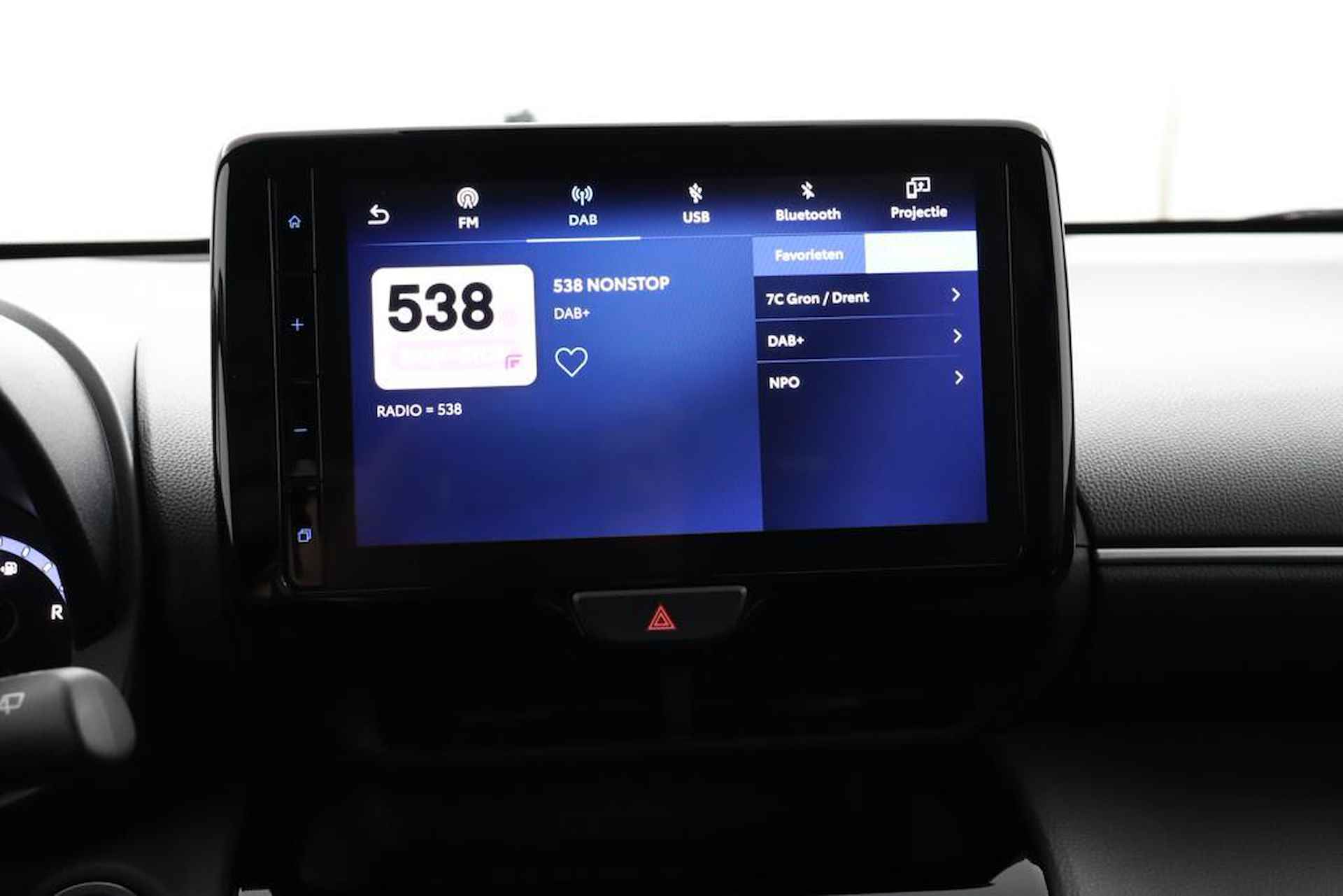 Toyota Yaris Cross 1.5 VVT-I Dynamic | Navigatie | Adaptieve-Cruise | Apple Carplay/Android Auto | Parkeercamera | - 43/49