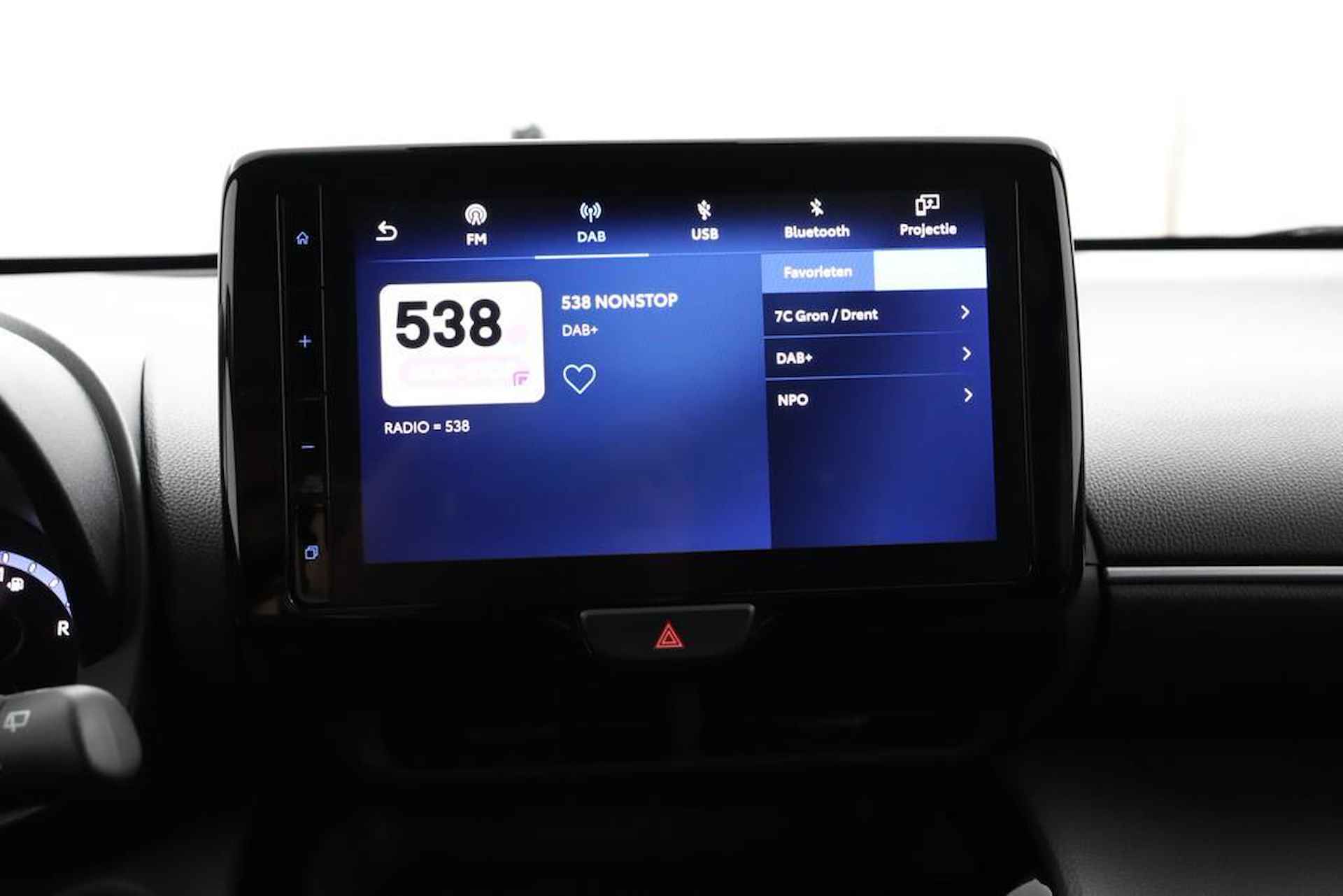 Toyota Yaris Cross 1.5 VVT-I Dynamic | Navigatie | Adaptieve-Cruise | Apple Carplay/Android Auto | Parkeercamera | - 44/49