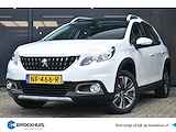 Peugeot 2008 1.2 PureTech Allure | Trekhaak | Panoramadak | Allseason | Navigatie | Achteruitrijcamera | Climate Control | Cruise Control | D