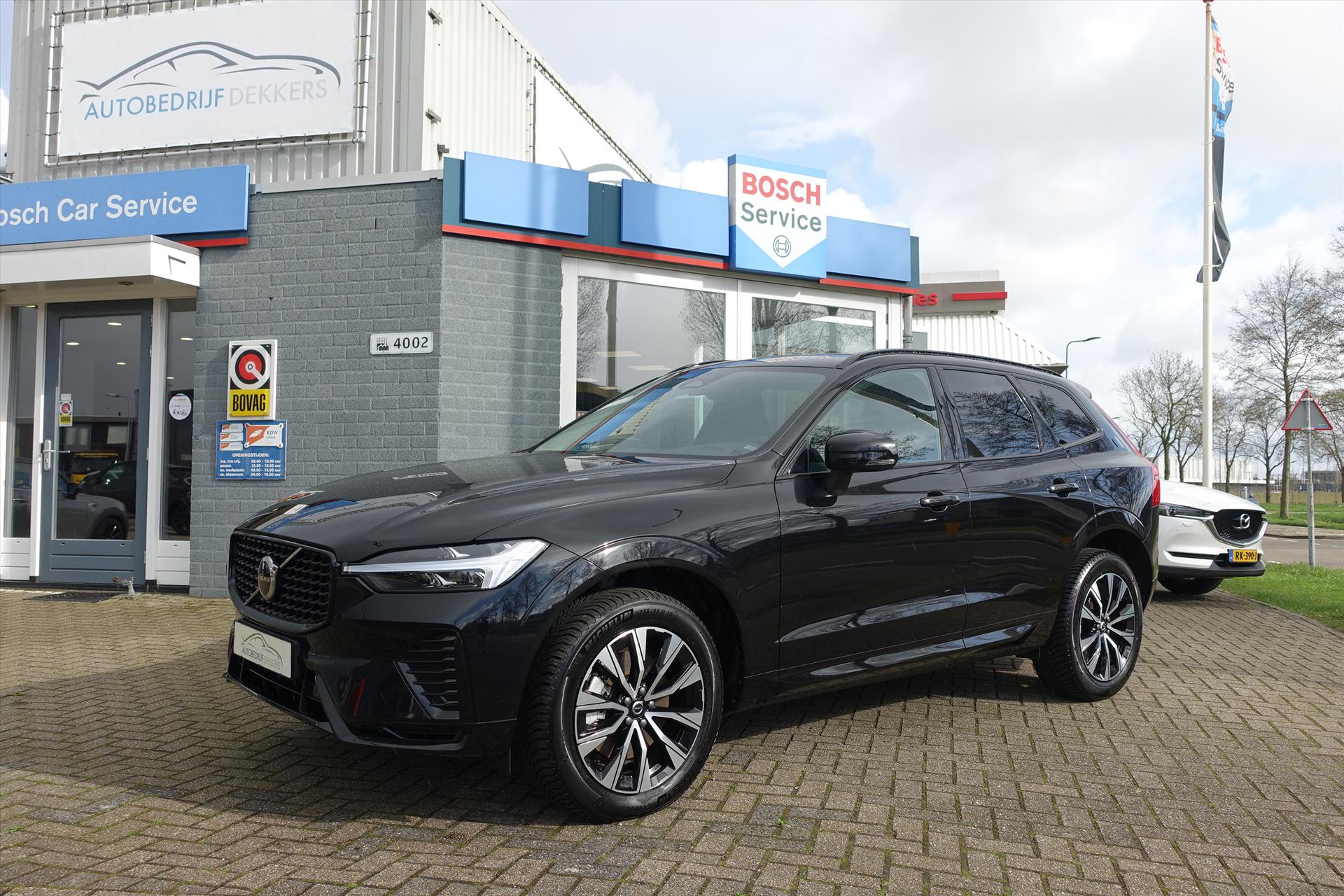 VOLVO XC60 B4 Mild Hybrid Aut Plus Dark | 24 MND GARANTIE