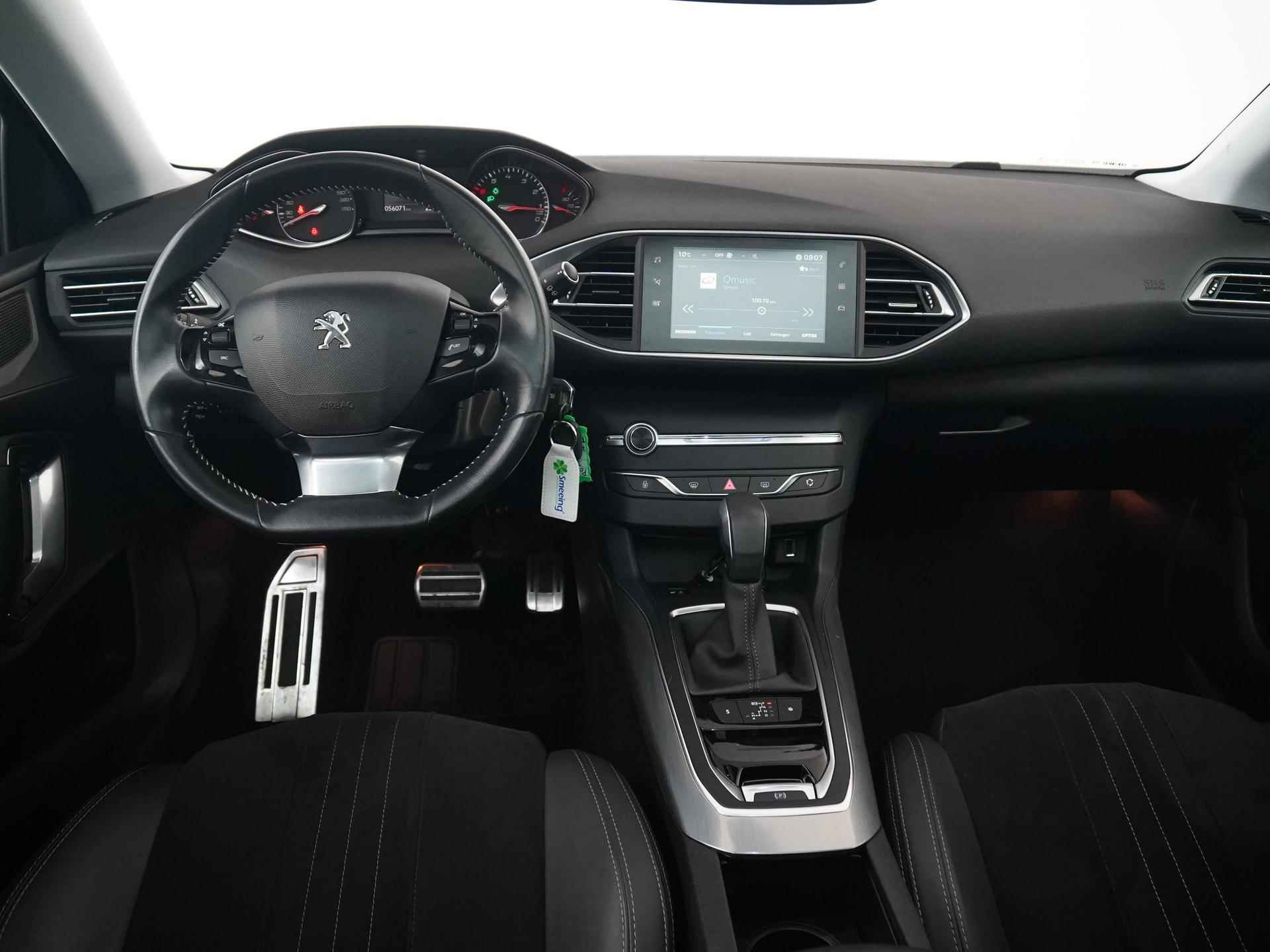 Peugeot 308 1.2 PureTech Allure | Panoramadak | Stoelverwarming | Carplay | Zondag Open! - 5/35