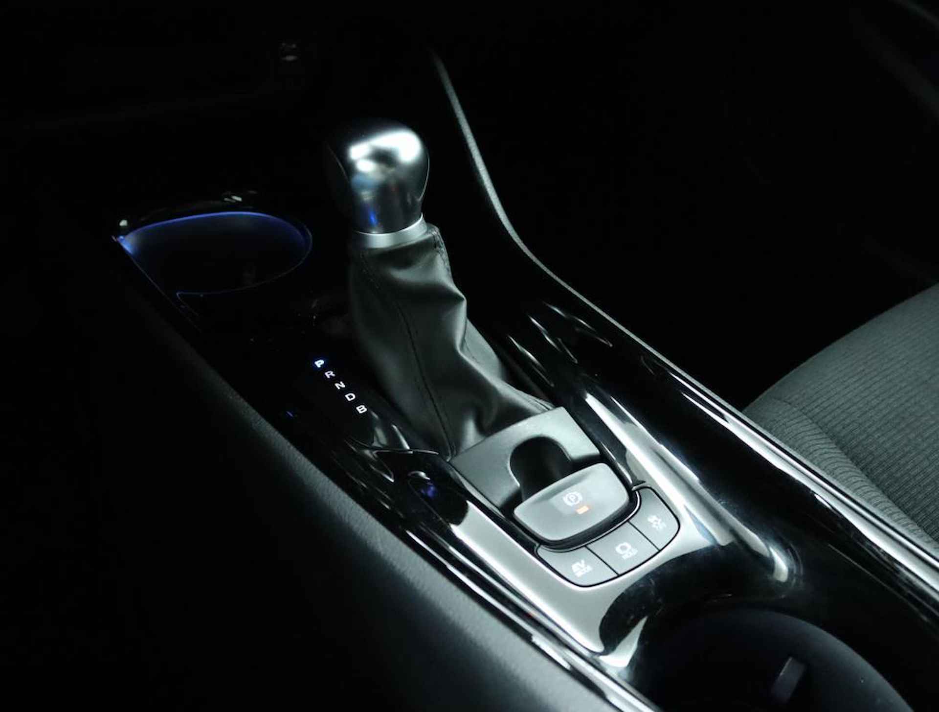 Toyota C-HR 1.8 Hybrid Style Ultimate | Adaptive Cruise Control | Achteruitrijcamera | Stoelverwarming | JBL Audio | - 26/56