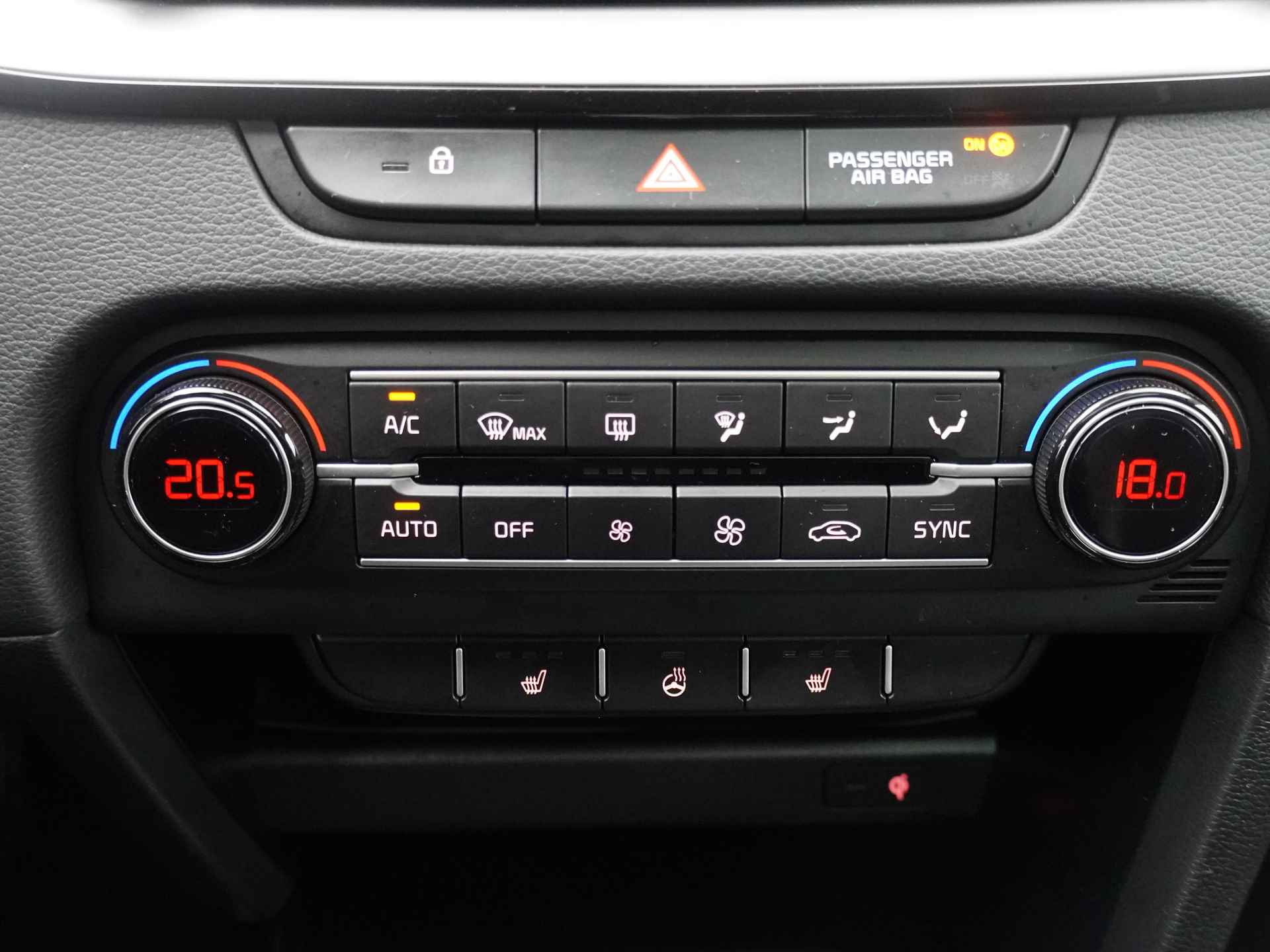 Kia ProCeed 1.5 T-GDi GT-Line 160pk. Automaat LED Koplampen - Navigatie - Adaptief Cruise Control - Dodehoek Sensor Fabrieksgarantie tot 14-10-2029 - 31/51