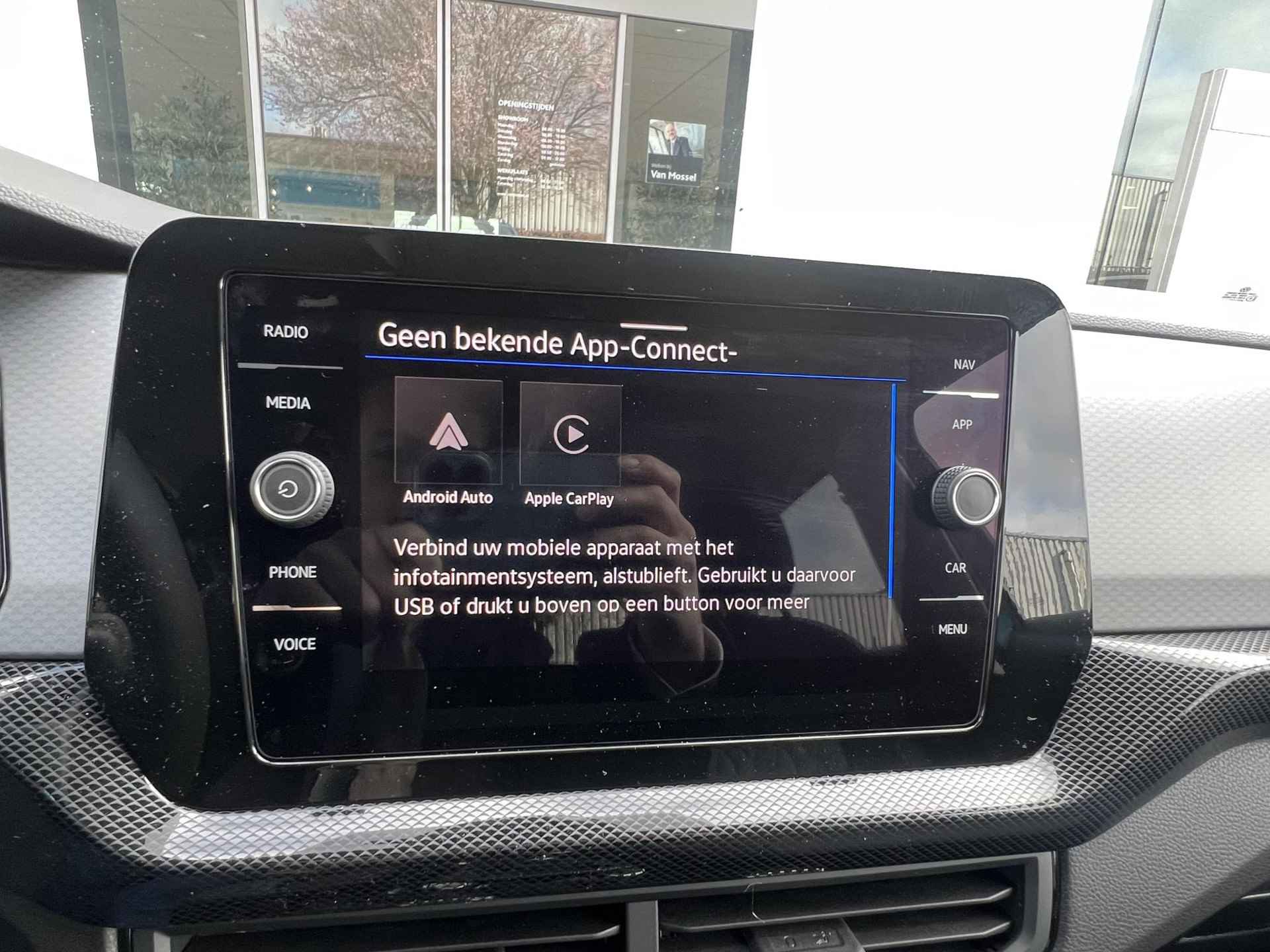 Volkswagen T-Cross 1.0 TSI Life Edition 110 PK Automaat | Camera | Apple Carplay | Android Auto | Stoelverwarming | Climate control | Keyless access | Navigatie | Parkeersensoren | - 11/15