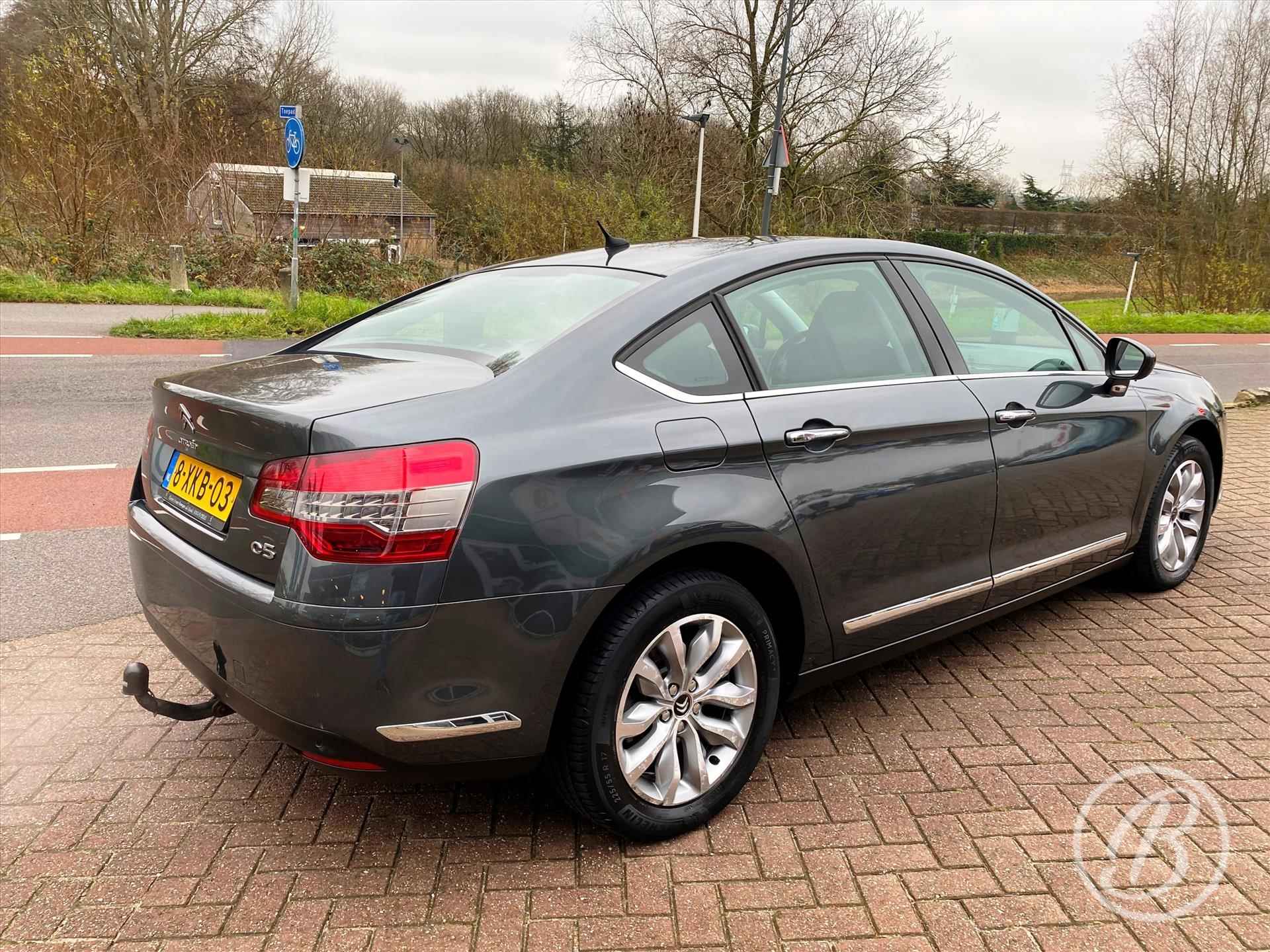 Citroen C5 1.6 155pk Collection Hydractive Veersysteem Sedan | trekhaak, parkeersensoren voor en achtre, navigatie, bluetooth, 17 inch velgen, climate- en cruise - 5/56