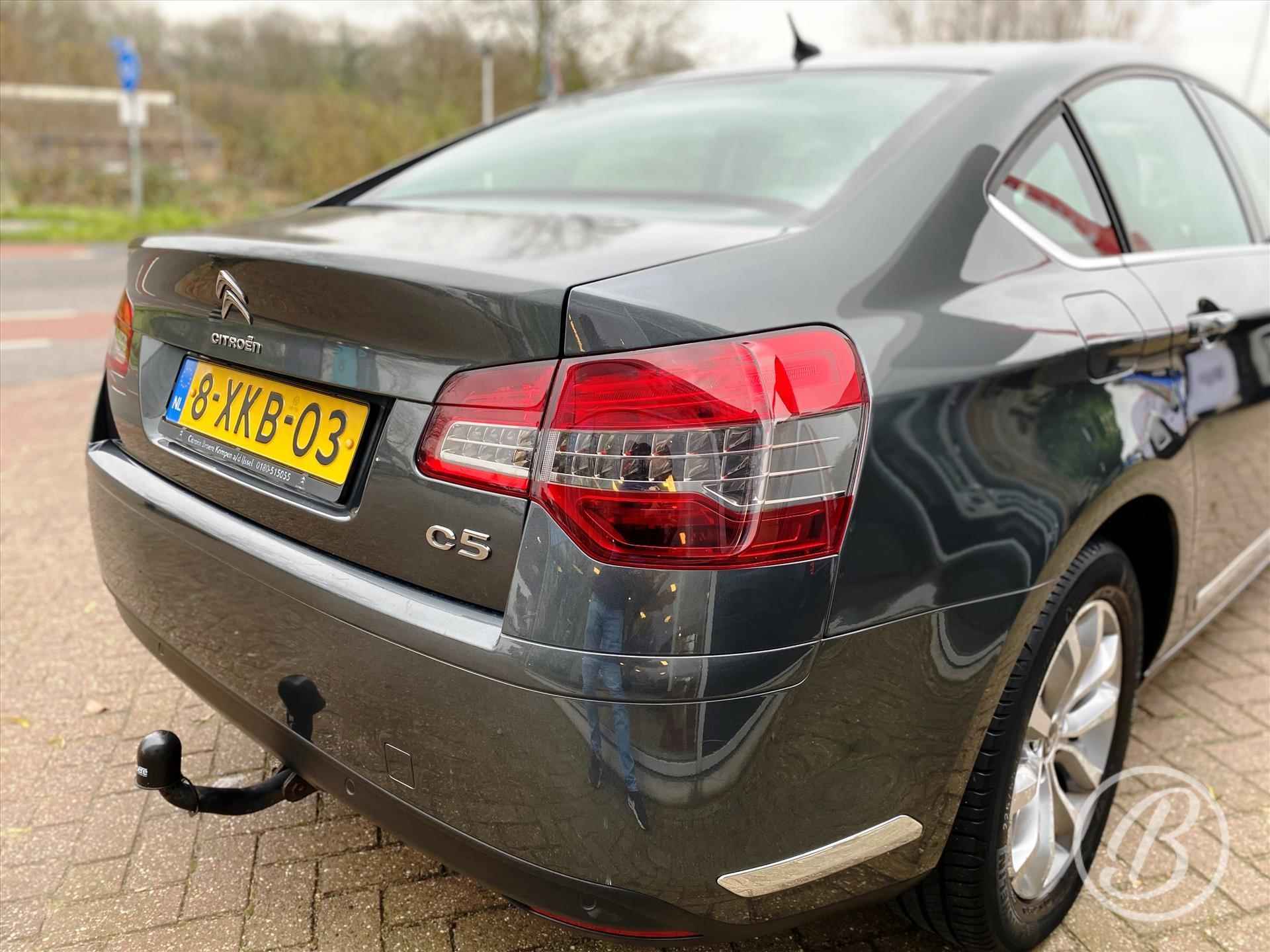 Citroen C5 1.6 155pk Collection Hydractive Veersysteem Sedan | trekhaak, parkeersensoren voor en achtre, navigatie, bluetooth, 17 inch velgen, climate- en cruise - 37/56