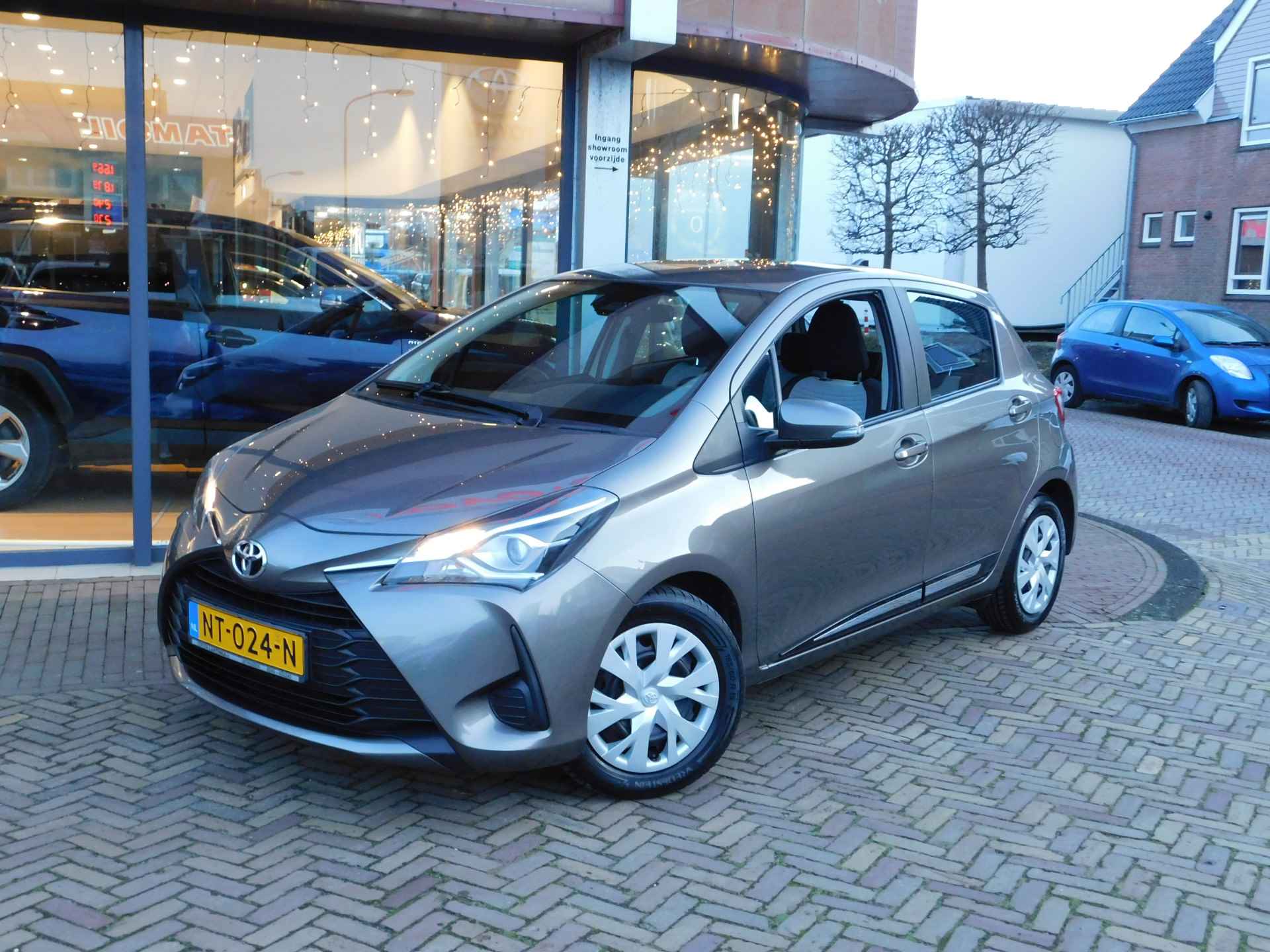 Toyota Yaris 1.5 VVT-i Aspiration - 7/55