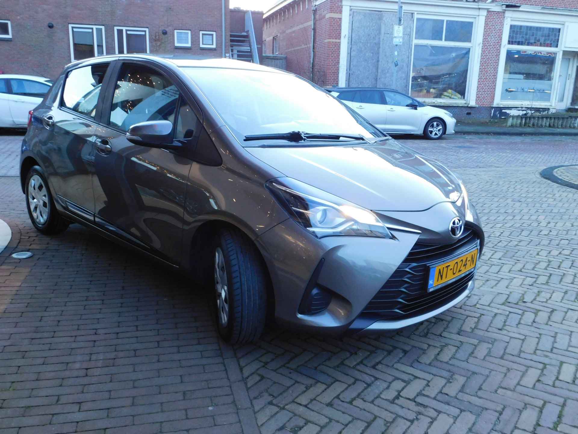 Toyota Yaris 1.5 VVT-i Aspiration - 13/55