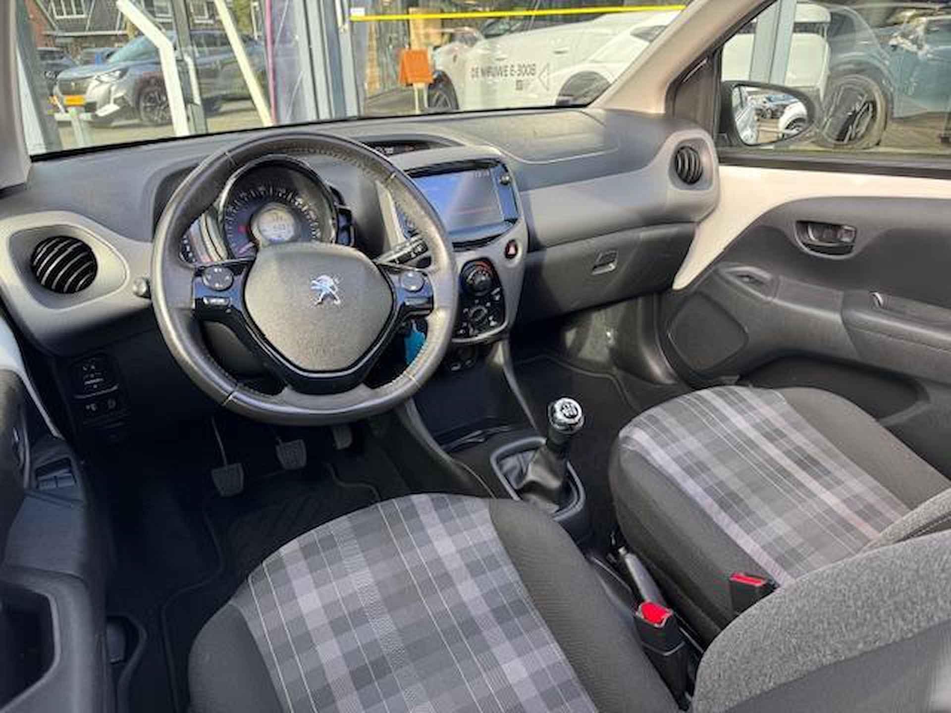 Peugeot 108 1.0 e-VTi Active TOP! | CABRIO | CAMERA | AIRCO | APPLE CARPLAY/ANDROID AUTO | BLUETOOTH | - 11/30