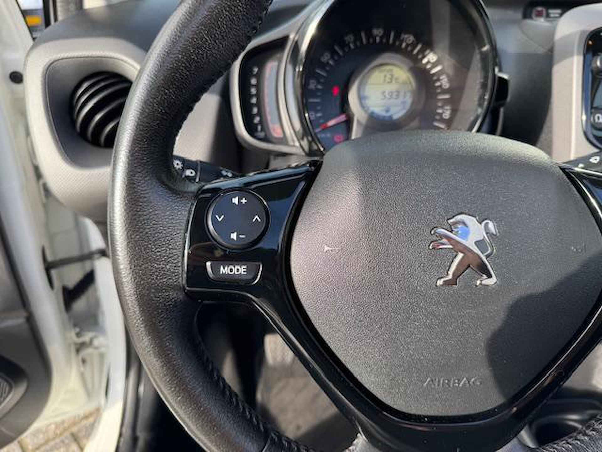 Peugeot 108 1.0 e-VTi Active TOP! | CABRIO | CAMERA | AIRCO | APPLE CARPLAY/ANDROID AUTO | BLUETOOTH | - 17/30