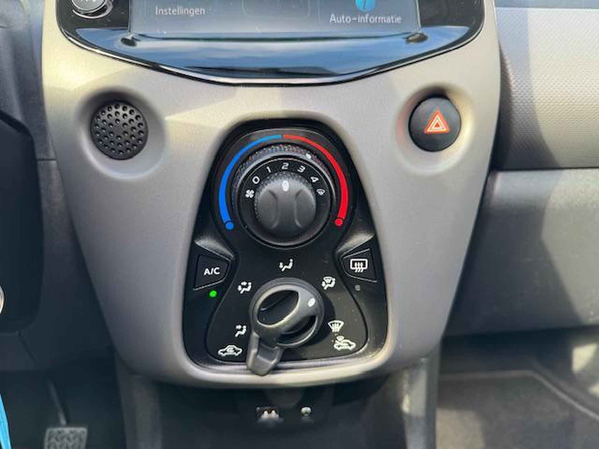 Peugeot 108 1.0 e-VTi Active TOP! | CABRIO | CAMERA | AIRCO | APPLE CARPLAY/ANDROID AUTO | BLUETOOTH | - 23/30