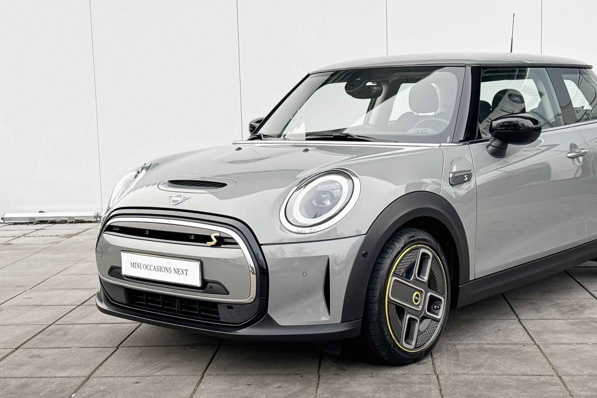 MINI Electric Resolute Edition 33 kWh Achteruitrij Camera / Adaptive Cruise Control / Led Koplampen / Apple car Play - 17/21