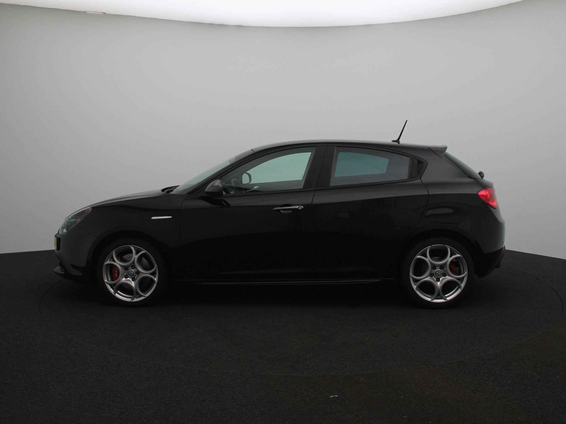 Alfa Romeo Giulietta 1.4 Turbo MultiAir Super | Navigatie  | Climate Controle | - 4/28