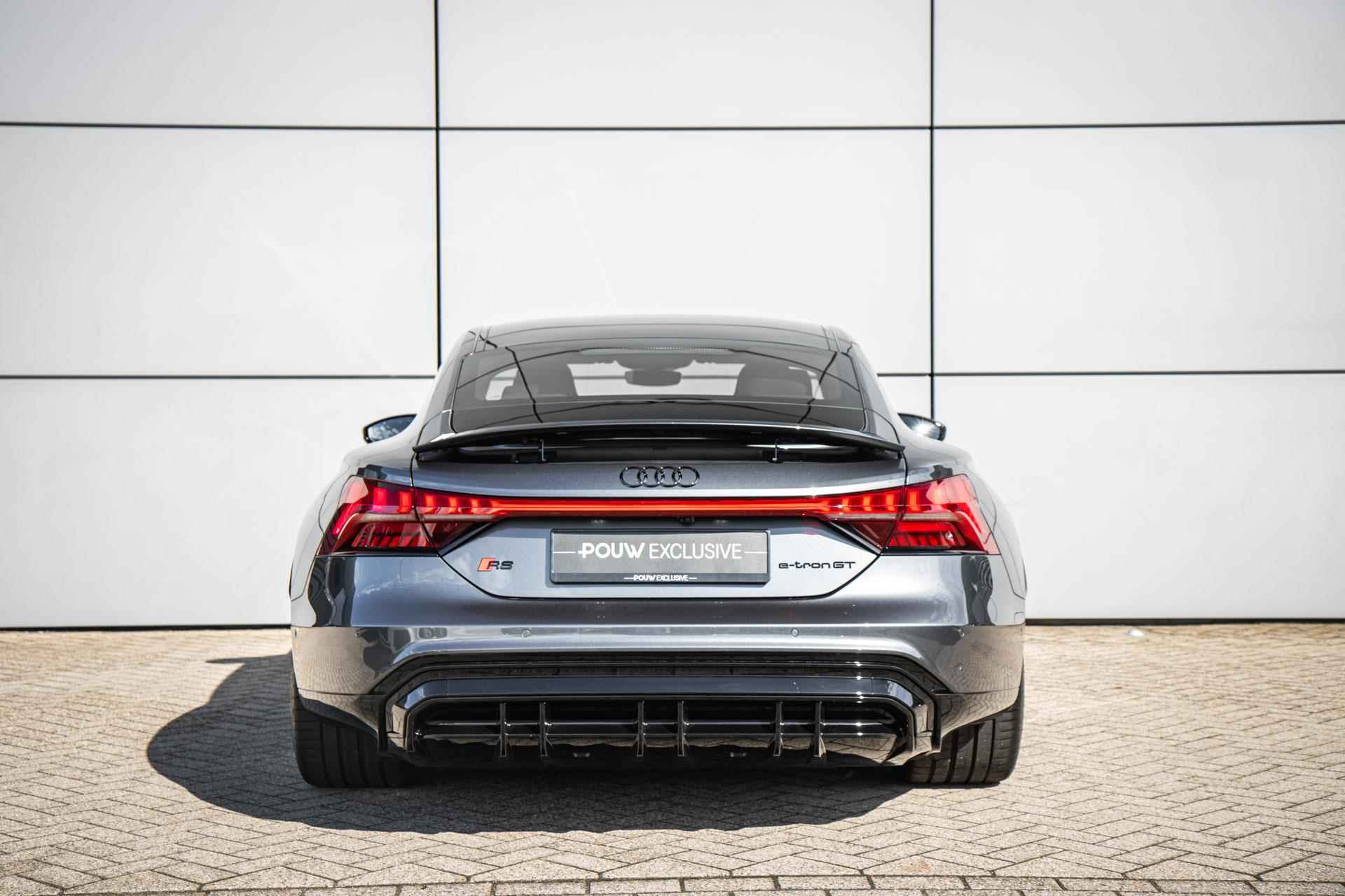 Audi e-tron GT RS 598pk 93 kWh | Achterasbesturing | Panoramadak | Laser LED | Head-up - 16/62