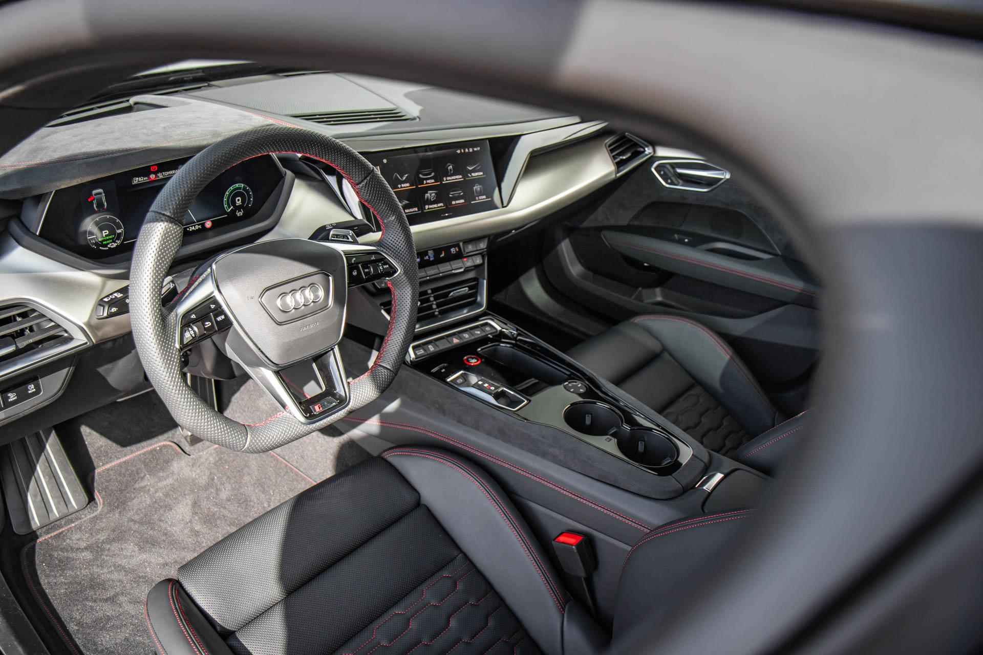 Audi e-tron GT RS 598pk 93 kWh | Achterasbesturing | Panoramadak | Laser LED | Head-up - 26/62