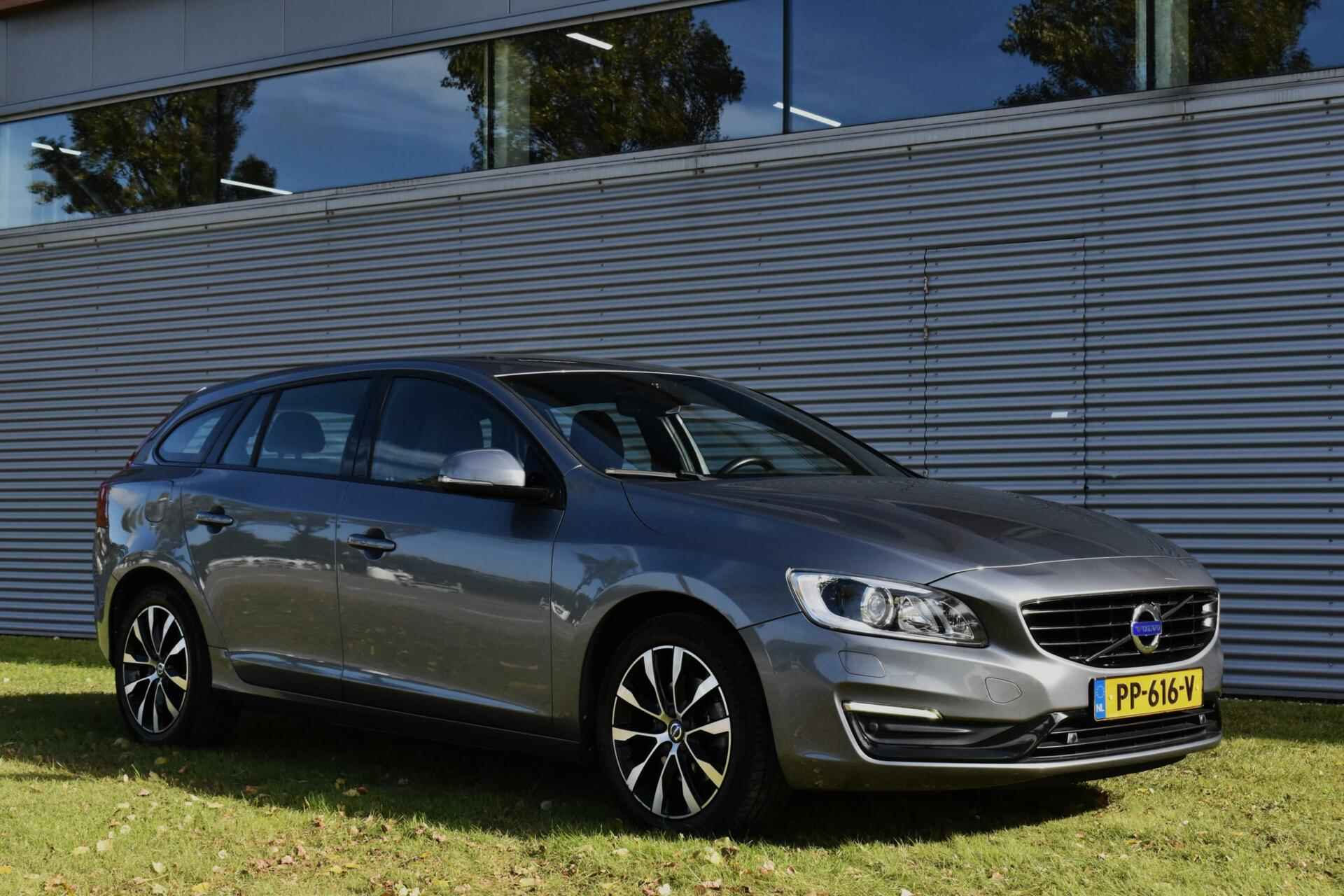 Volvo V60 2.0 Turbo T3 Polar+ NAVI/LEDER/STOELVW/XENON/NAVI/ETC.! - 2/31