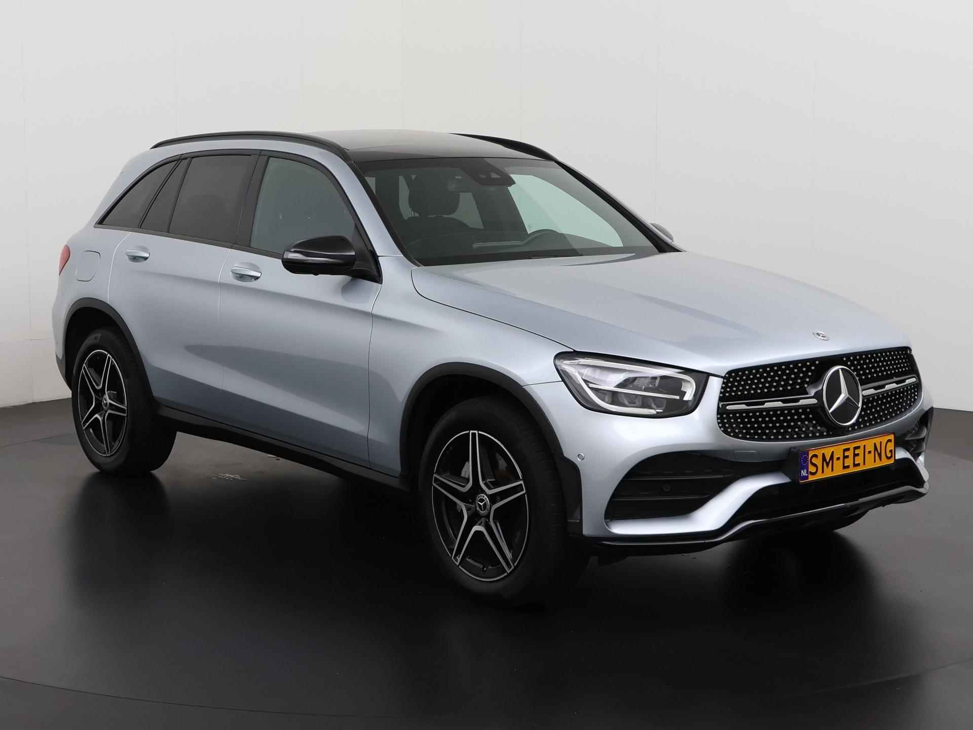 Mercedes-Benz GLC-klasse 300e 4MATIC Premium AMG Night | Trekhaak | Panoramadak | 360 Camera | Zondag Open! - 30/50