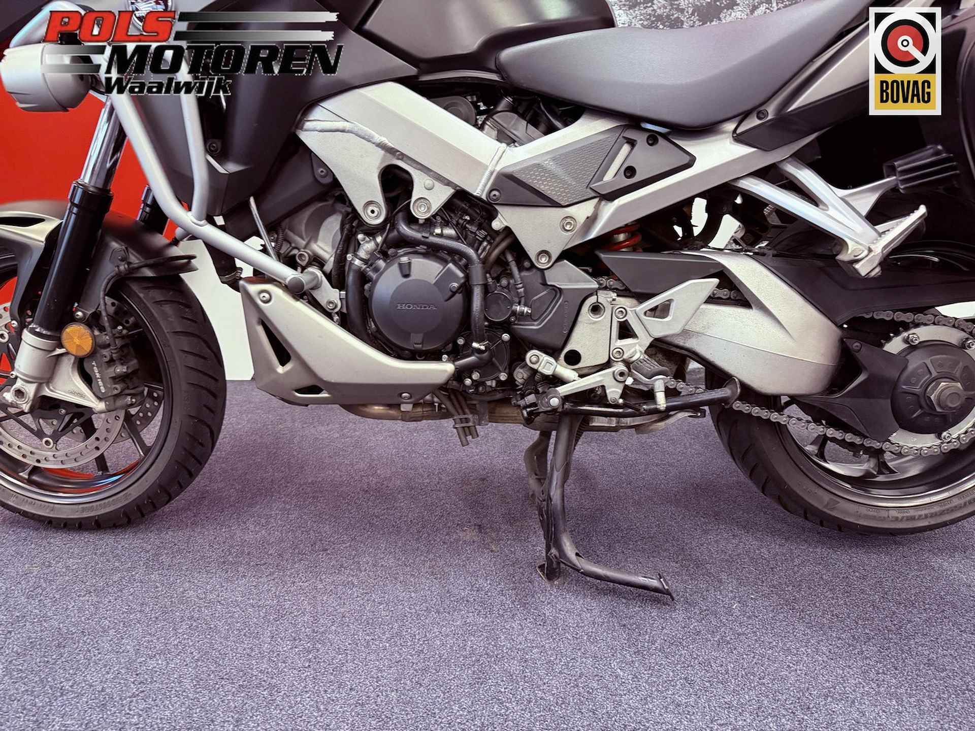 Honda VFR 800 XF Crossrunner C-ABS TC - 17/19