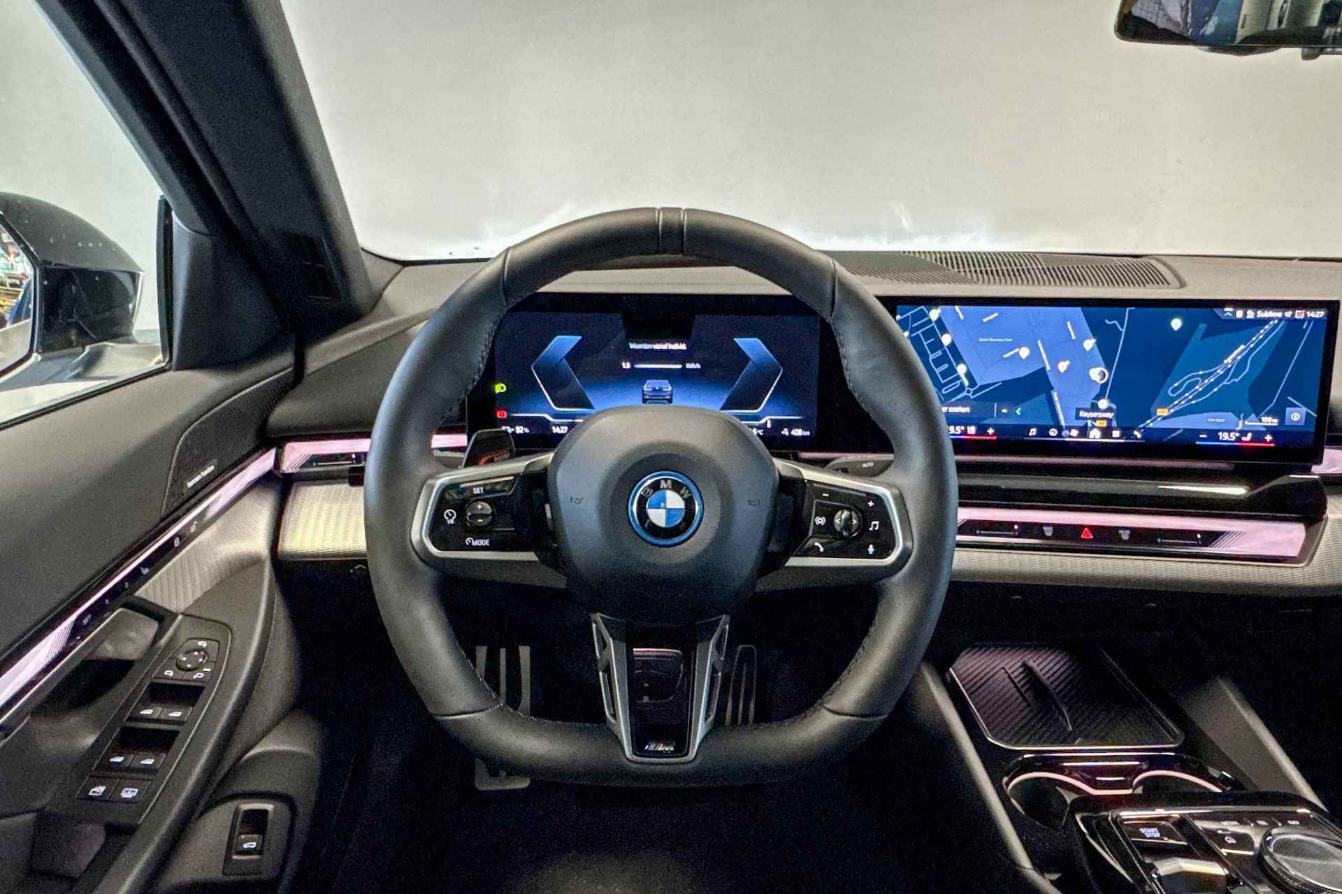 BMW i5 Sedan eDrive40 84 kWh | M Sport | Glazen Panoramadak | Harman Kardon | Trekhaak | - 12/28