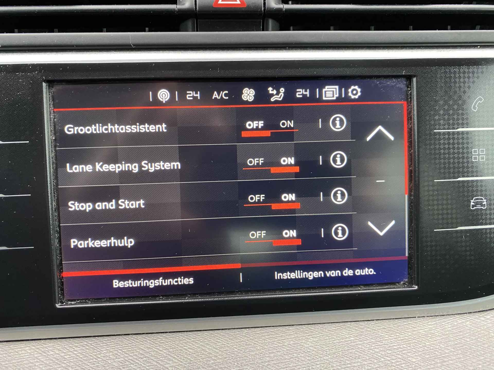 Citroën C4 Picasso 1.2 PureTech Shine Trekhaak, App-Connect & Elektrische Kofferklep meeneemprijs - 27/38