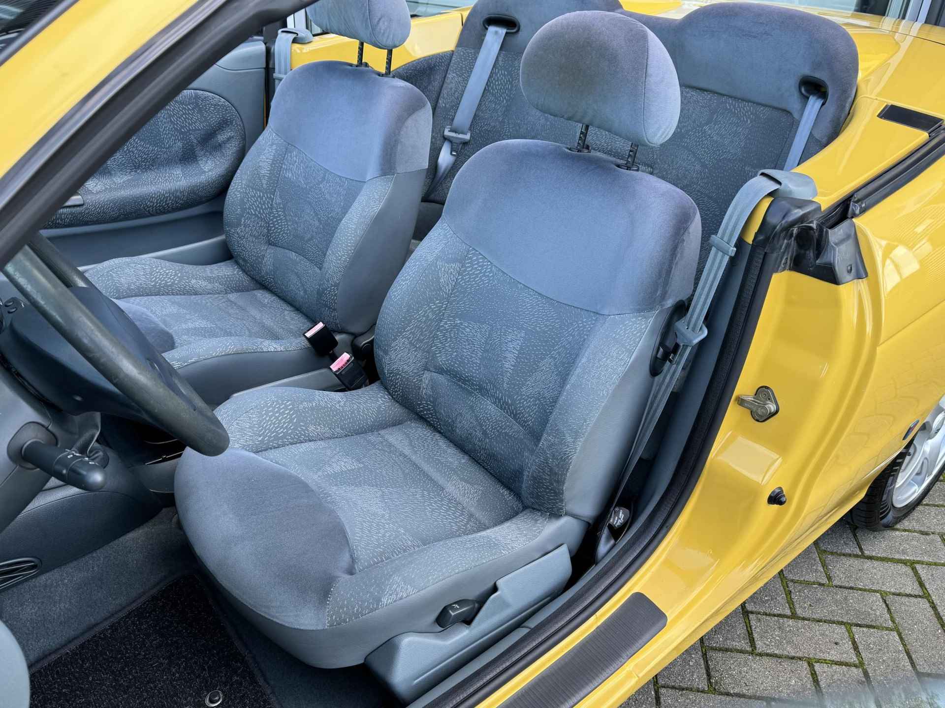 Renault Mégane Cabrio 1.6e - 4/28