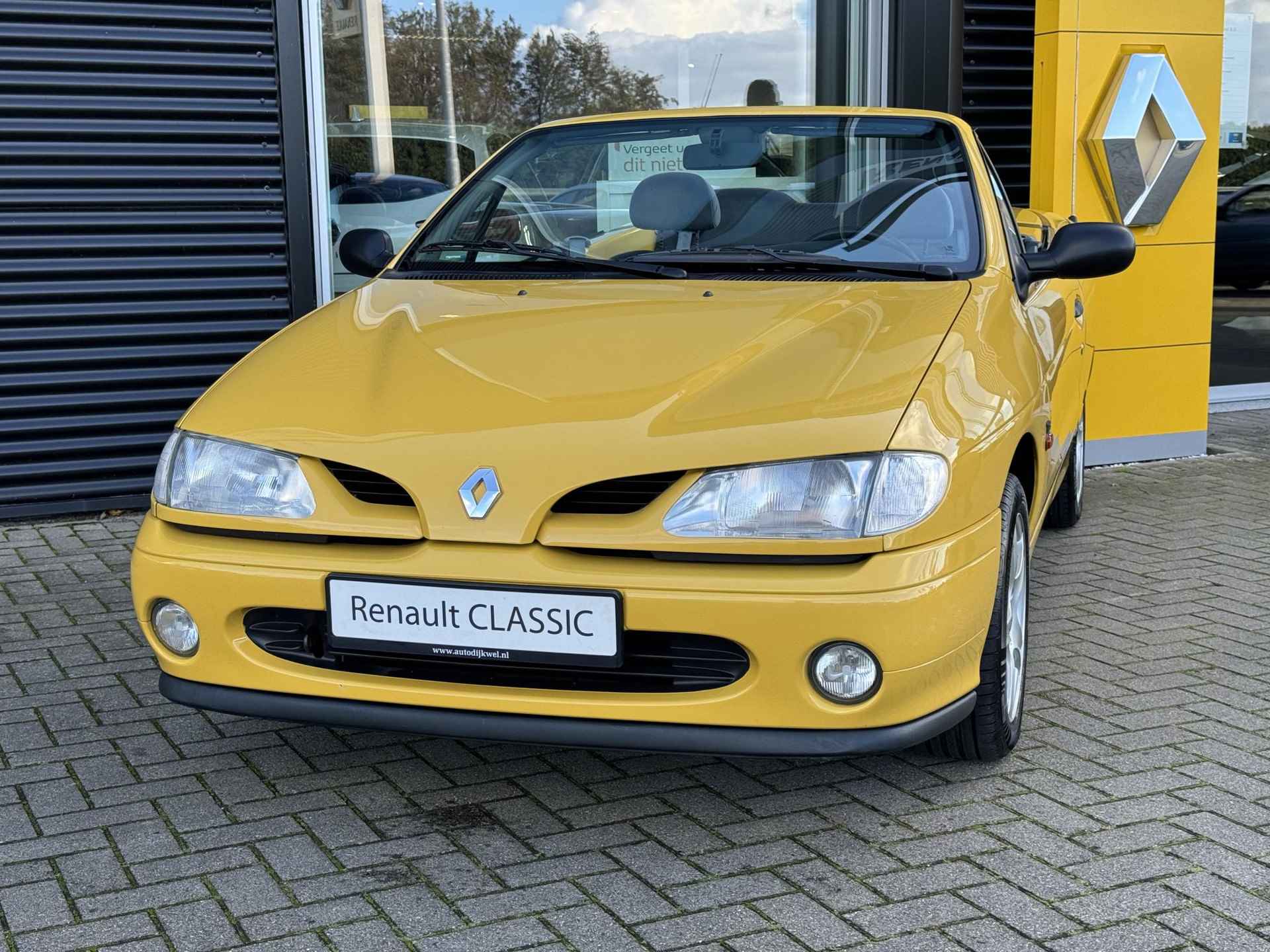 Renault Mégane Cabrio 1.6e - 8/28