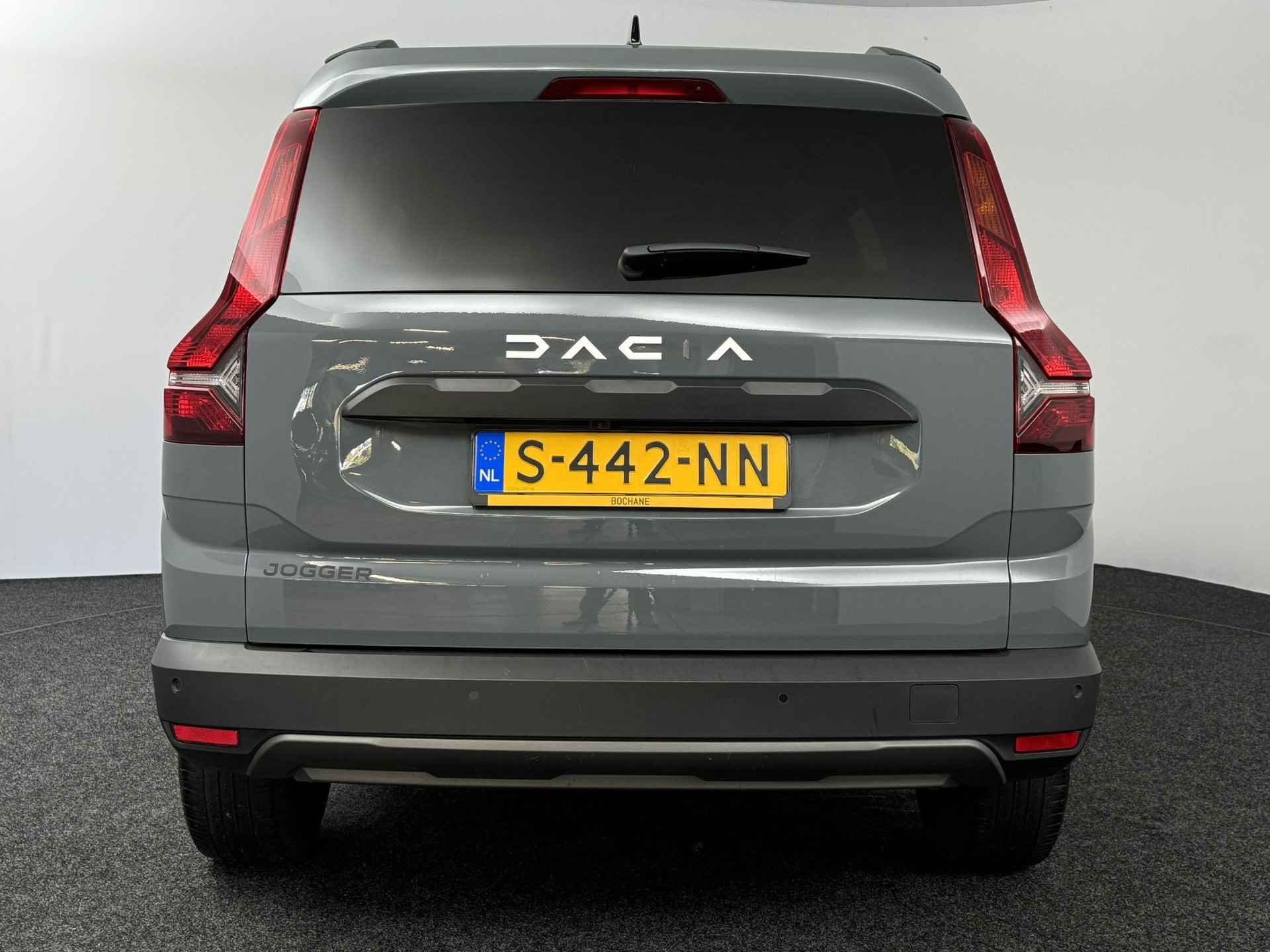 Dacia Jogger 1.0 TCe 110 Extreme 7p. | 1e eigenaar + dealer onderhouden! | Navi | Clima | Cruise | PDC V+A + Camera | Apple Carplay/Android Auto - 6/47