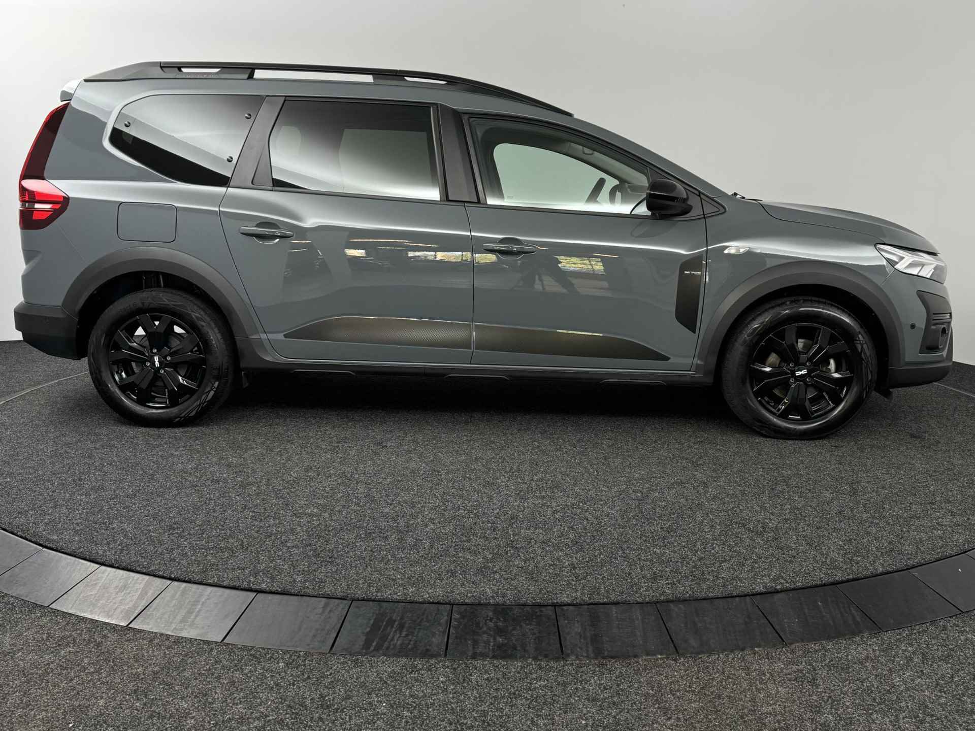 Dacia Jogger 1.0 TCe 110 Extreme 7p. | 1e eigenaar + dealer onderhouden! | Navi | Clima | Cruise | PDC V+A + Camera | Apple Carplay/Android Auto - 10/47