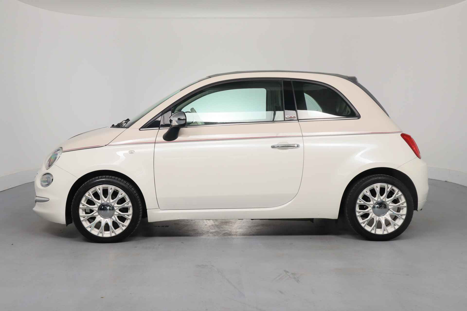 Fiat 500C 0.9 TwinAir Turbo 60th Anniversary | Automaat | Leder | Navi | Xenon | Cruise | DAB | Clima | Parkeersensoren | Lichtmetalen Vel - 18/34