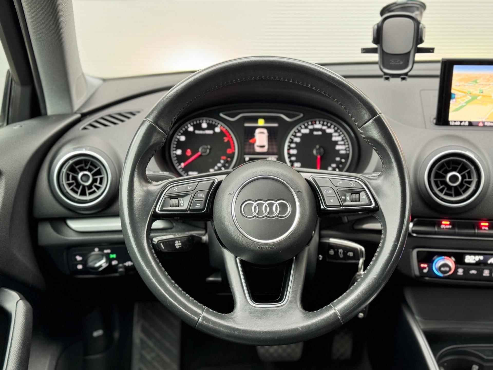 Audi A3 Sportback 30 TFSI Pro Line Navi/Leer/Matrix - 14/23