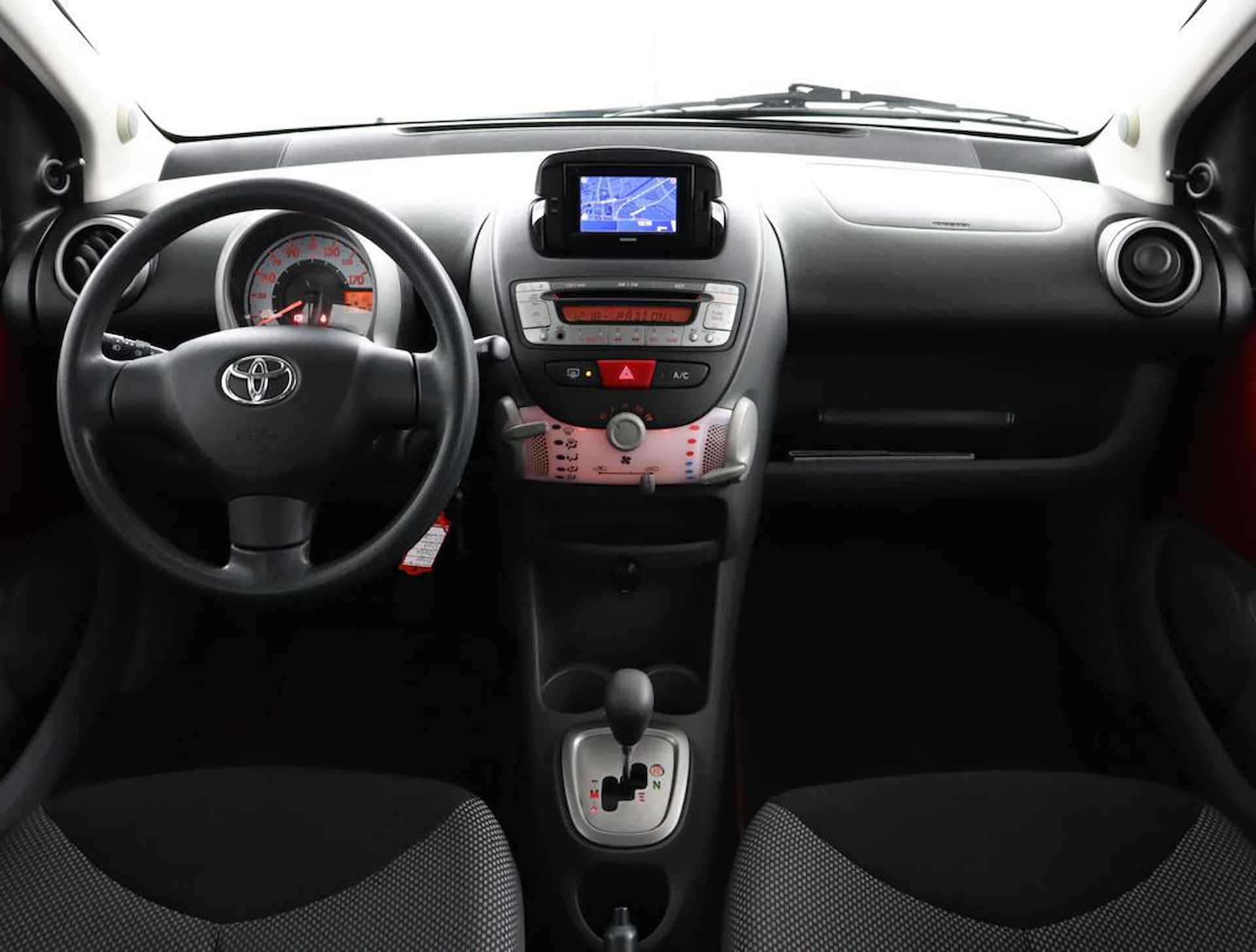 Toyota Aygo 1.0-12V Comfort Navigator - 4/39