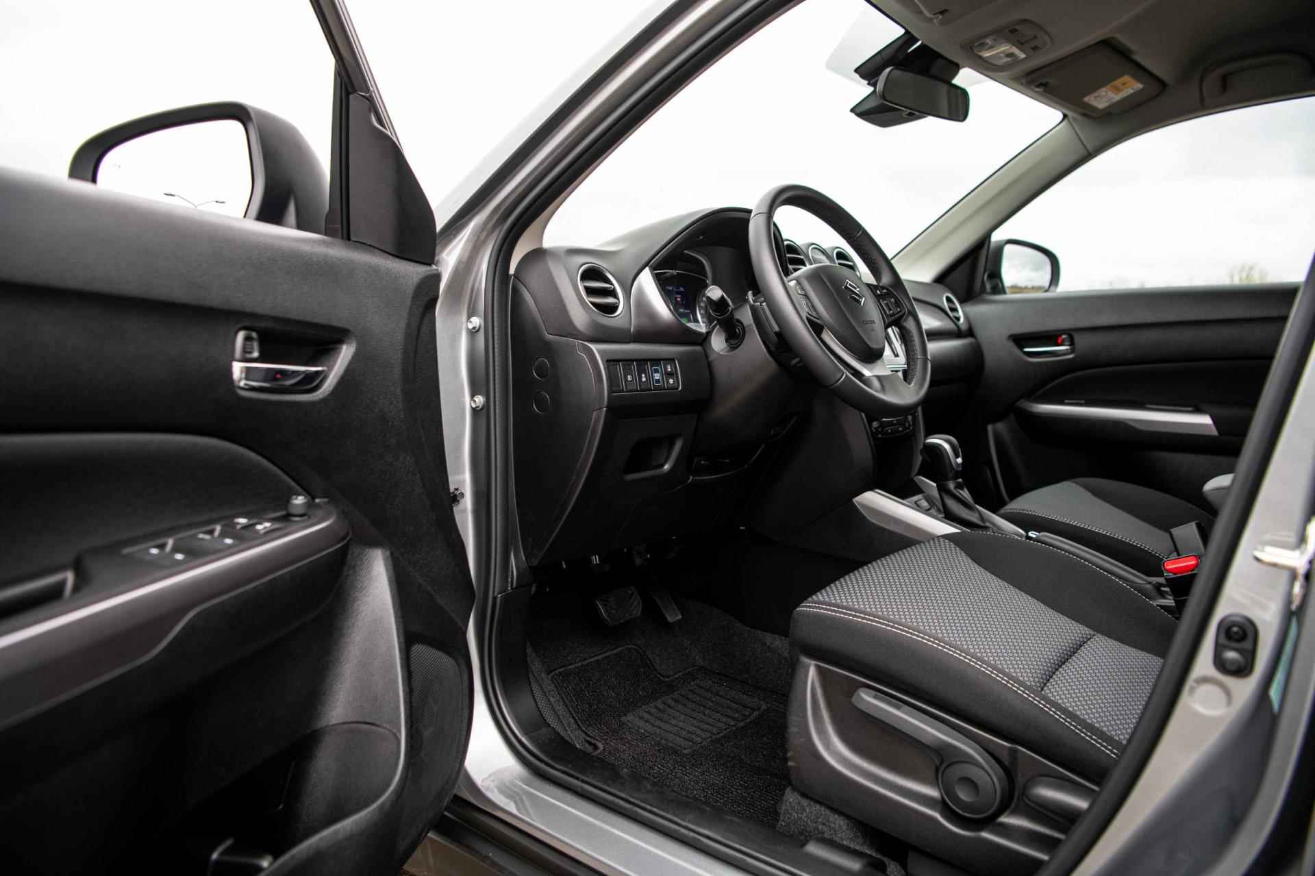 Suzuki Vitara 1.5 Hybrid Select | Automaat | Airco/Clima | Adaptive Cruise Control | Apple CarPlay | Camera | Stoelverwarming | - 13/45