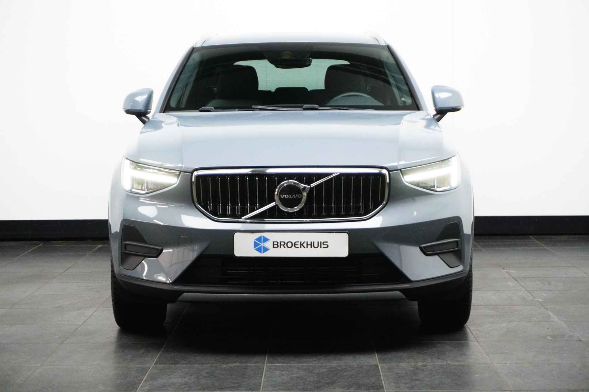 Volvo XC40 1.5 T4 Plug-in hybrid Plus Bright| Facelift MY23| Dodehoek sensoren| Adaptive Cruise| Stuur/stoelverwarming| Harman Kardon Audio - 3/32