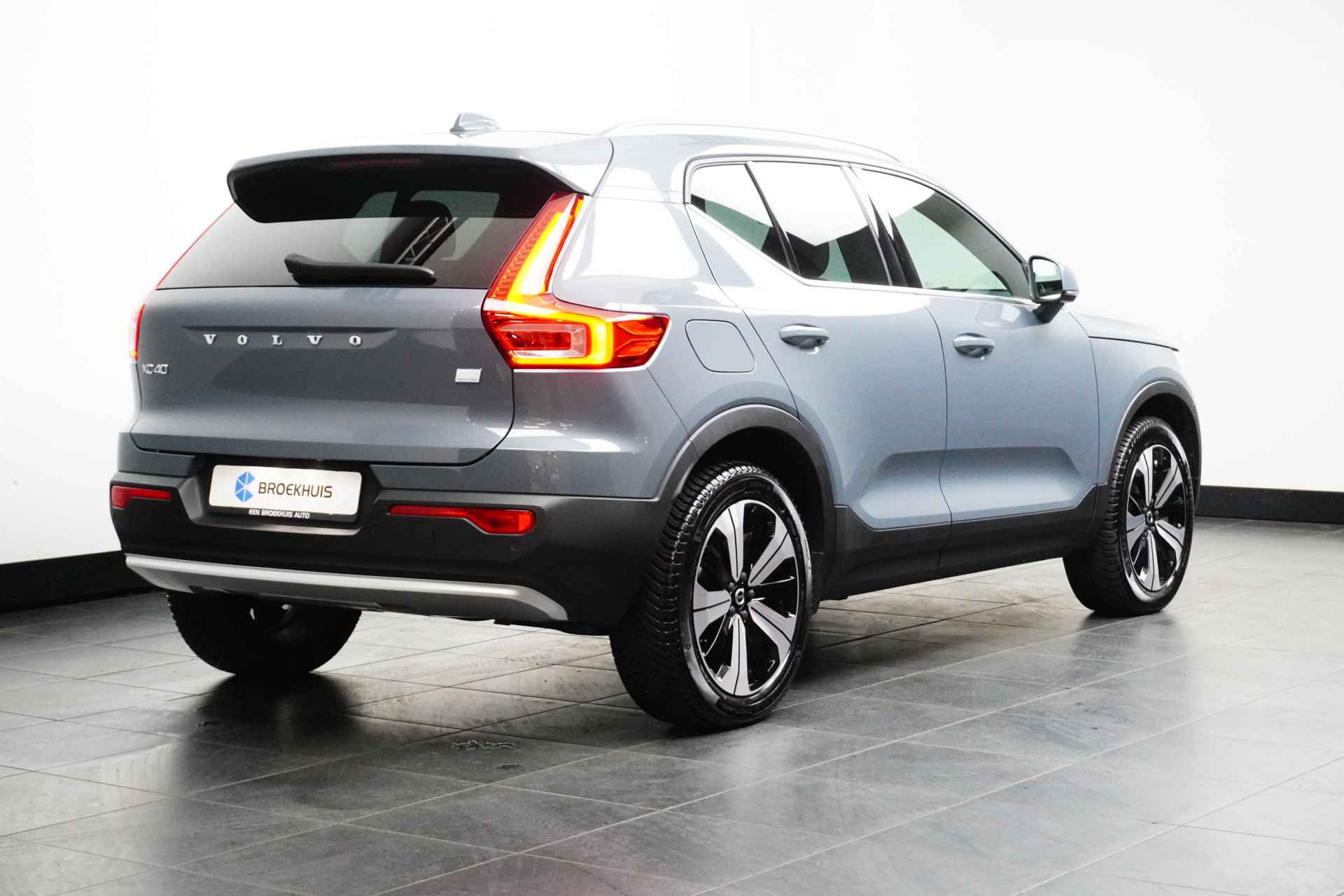 Volvo XC40 1.5 T4 Plug-in hybrid Plus Bright| Facelift MY23| Dodehoek sensoren| Adaptive Cruise| Stuur/stoelverwarming| Harman Kardon Audio - 5/32